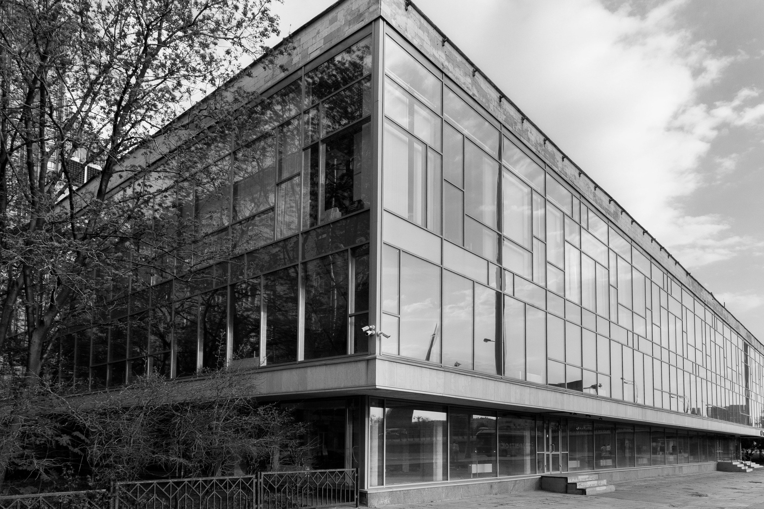 Дом оптики Всероссийского научного центра Государственного оптического. Проект фотографа Александра Высокина — «Фотоархитектоника»