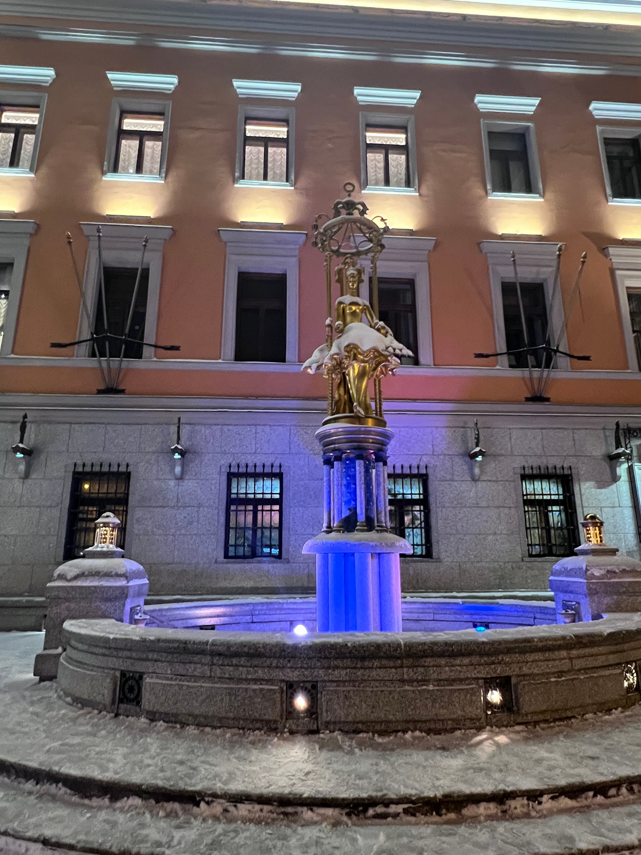 Арбатские истории. П&П — Полезное с Приятным. Фотоэкскурсии — Москва на память. Экскурсовод и фотограф в Москве. Увези столицу в своём альбоме!