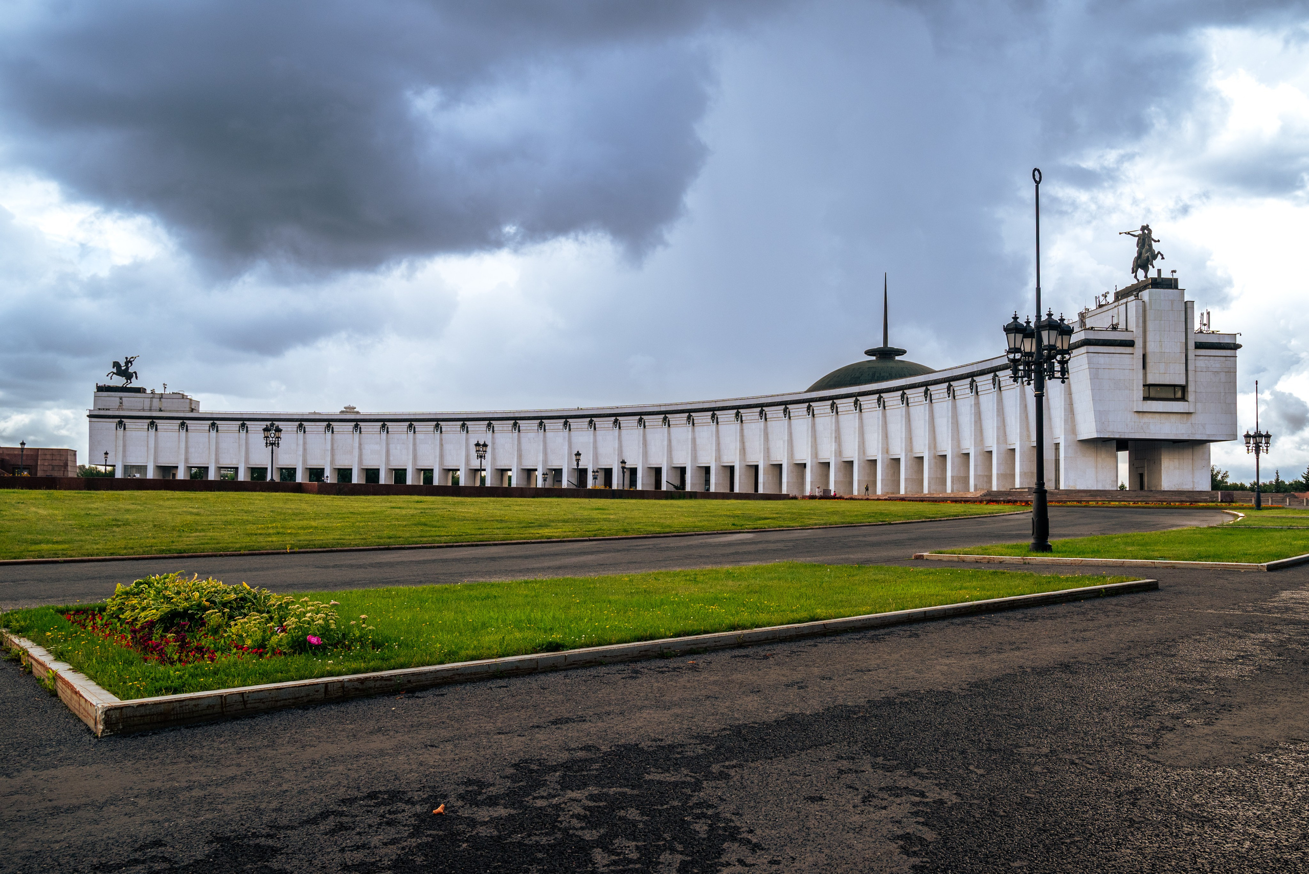Вечная память и слава героям!. П&П — Полезное с Приятным. Фотоэкскурсии — Москва на память. Экскурсовод и фотограф в Москве. Увези столицу в своём альбоме!