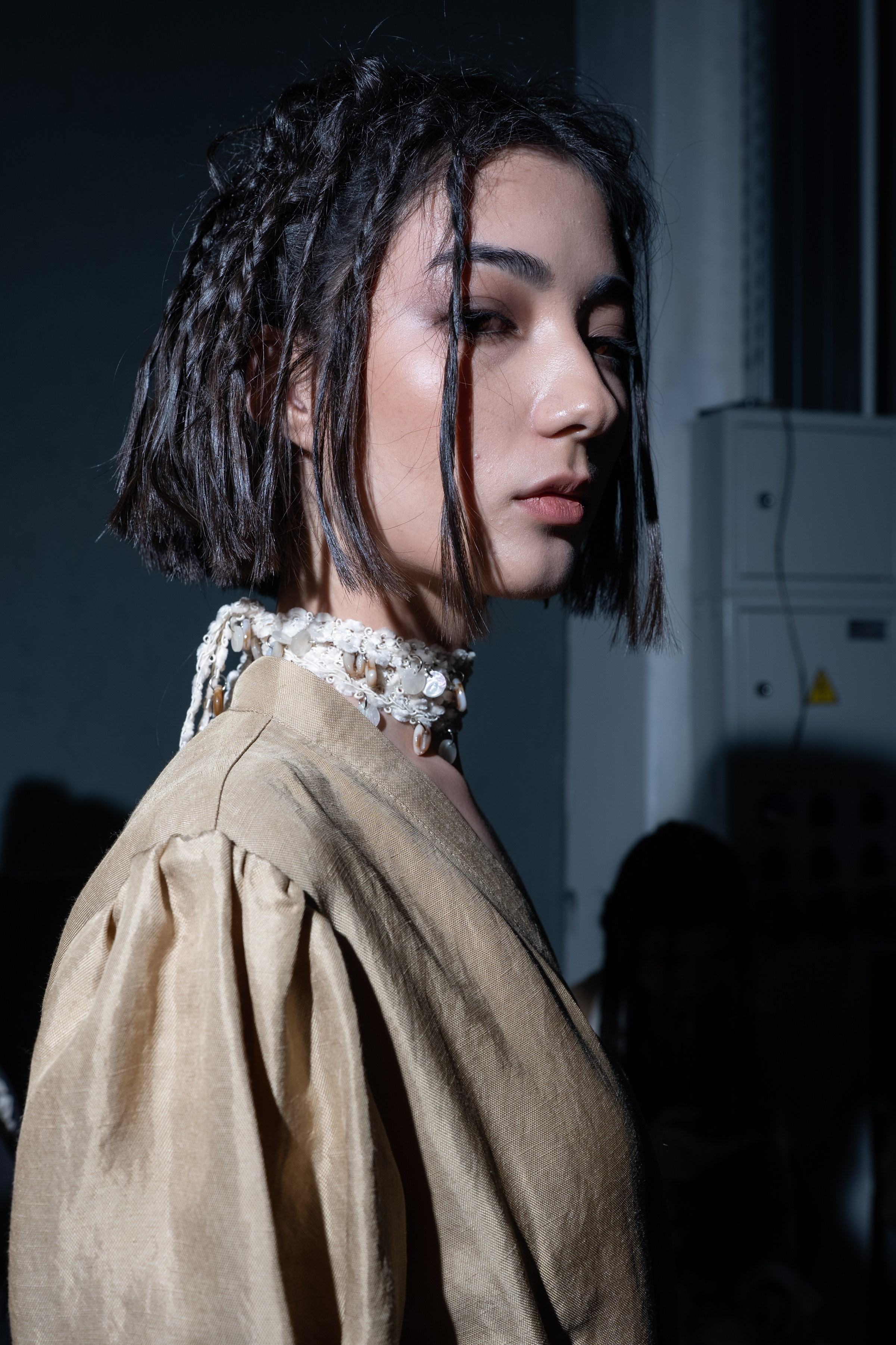 Visa Fashion Week Pre-Fall 2026 April BackStage Day 1. Сайт Алматинского НЮ АРТ, будуар и фэшн фотографа Дениса Карпенко