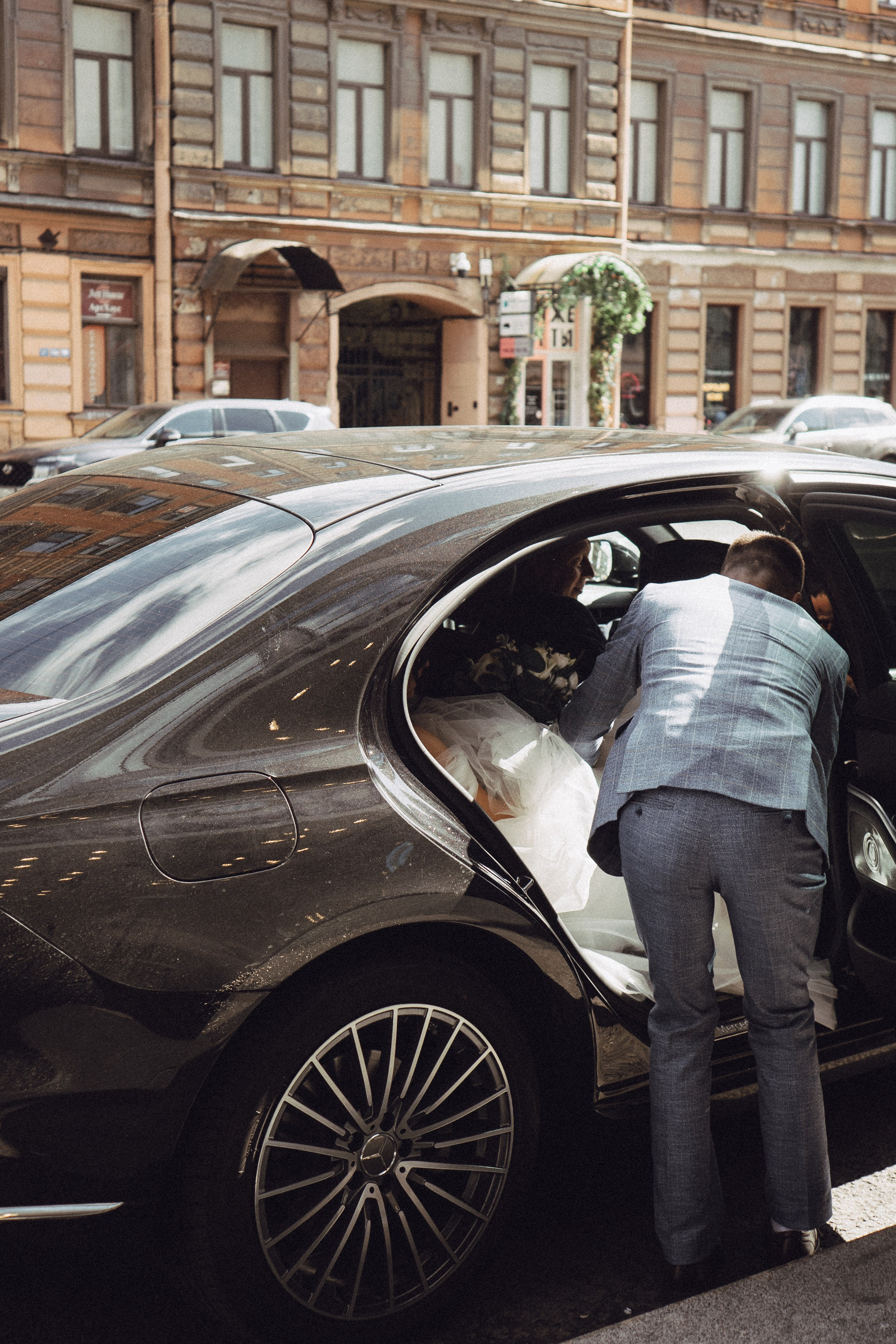 СВАДЕБНАЯ ПРОГУЛКА РЕСТОРАН МЫ ЖЕ НА ТЫ И ФОТОСЕССИИЯ С АВТОМОБИЛЕМ. Профессиональный фотограф, Санкт-Петербург — Виктория Богомолова