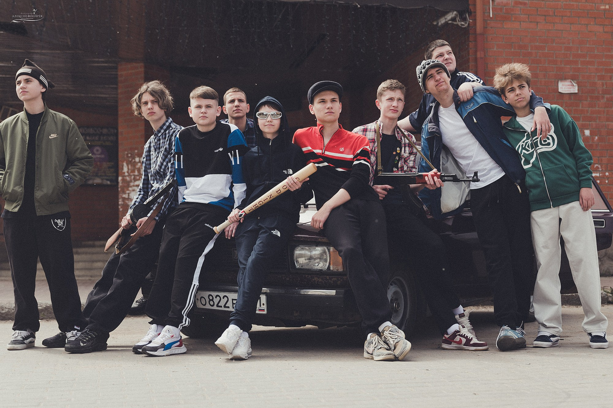 фотосессия в тематике 90х годов