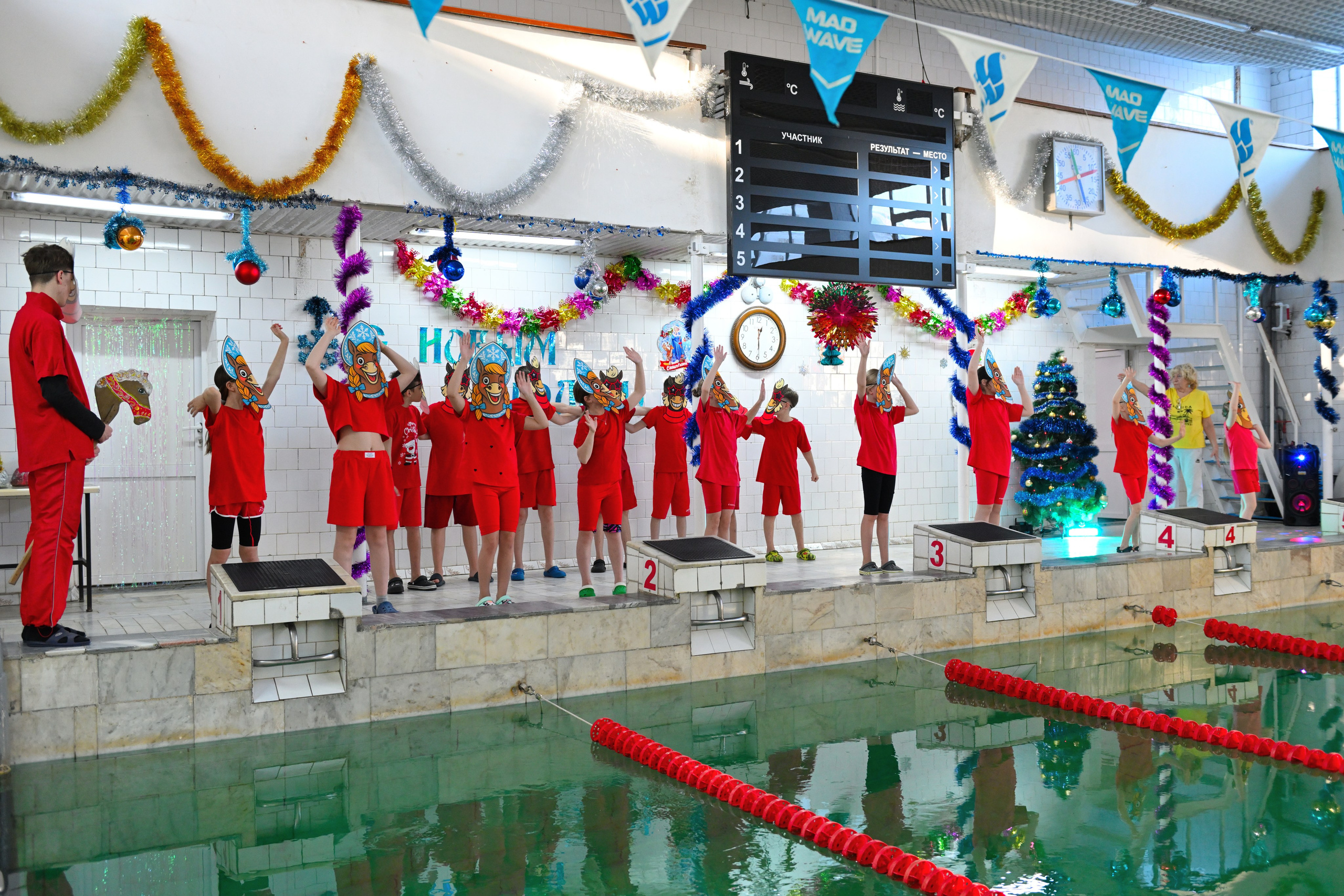 2025-12-20 Бассейн Урал НГ младшие. Снежинск фото Андрианов