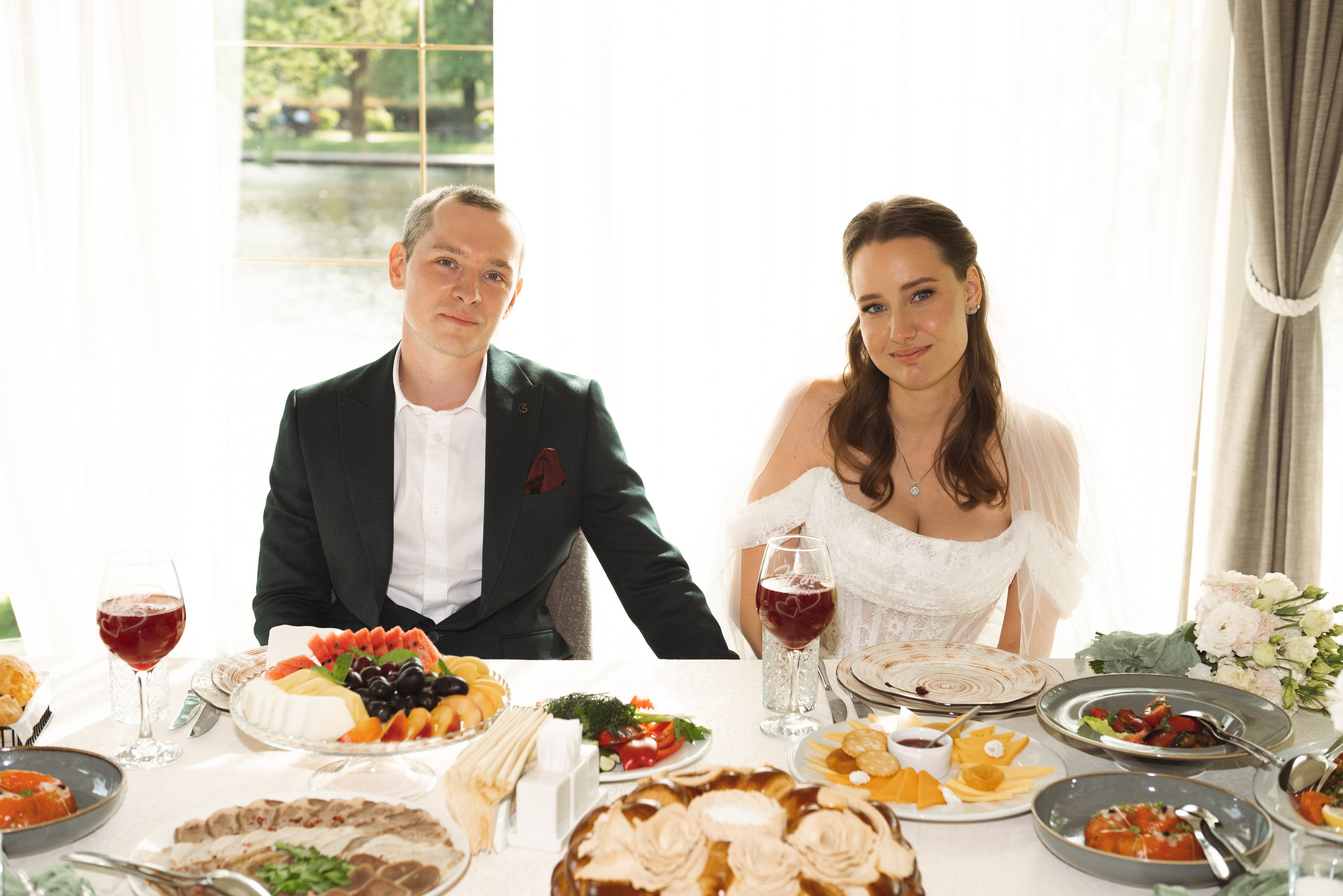 Свадьба в ЗаВидное. Фотограф Москва Настя Профотовна. Репортажные, свадебные и контент фотосессии