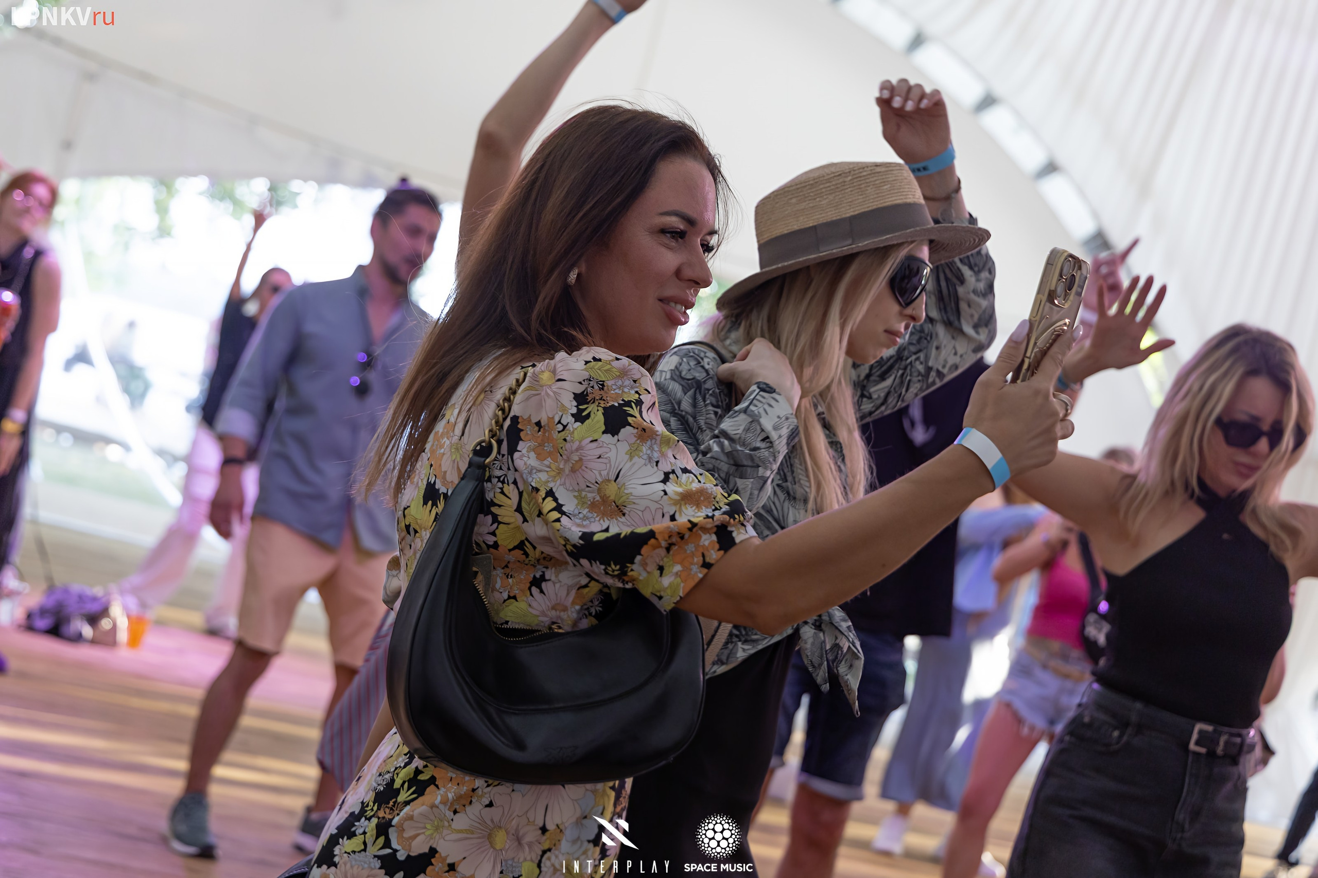 Interplay. Репортажный фотограф в Москве