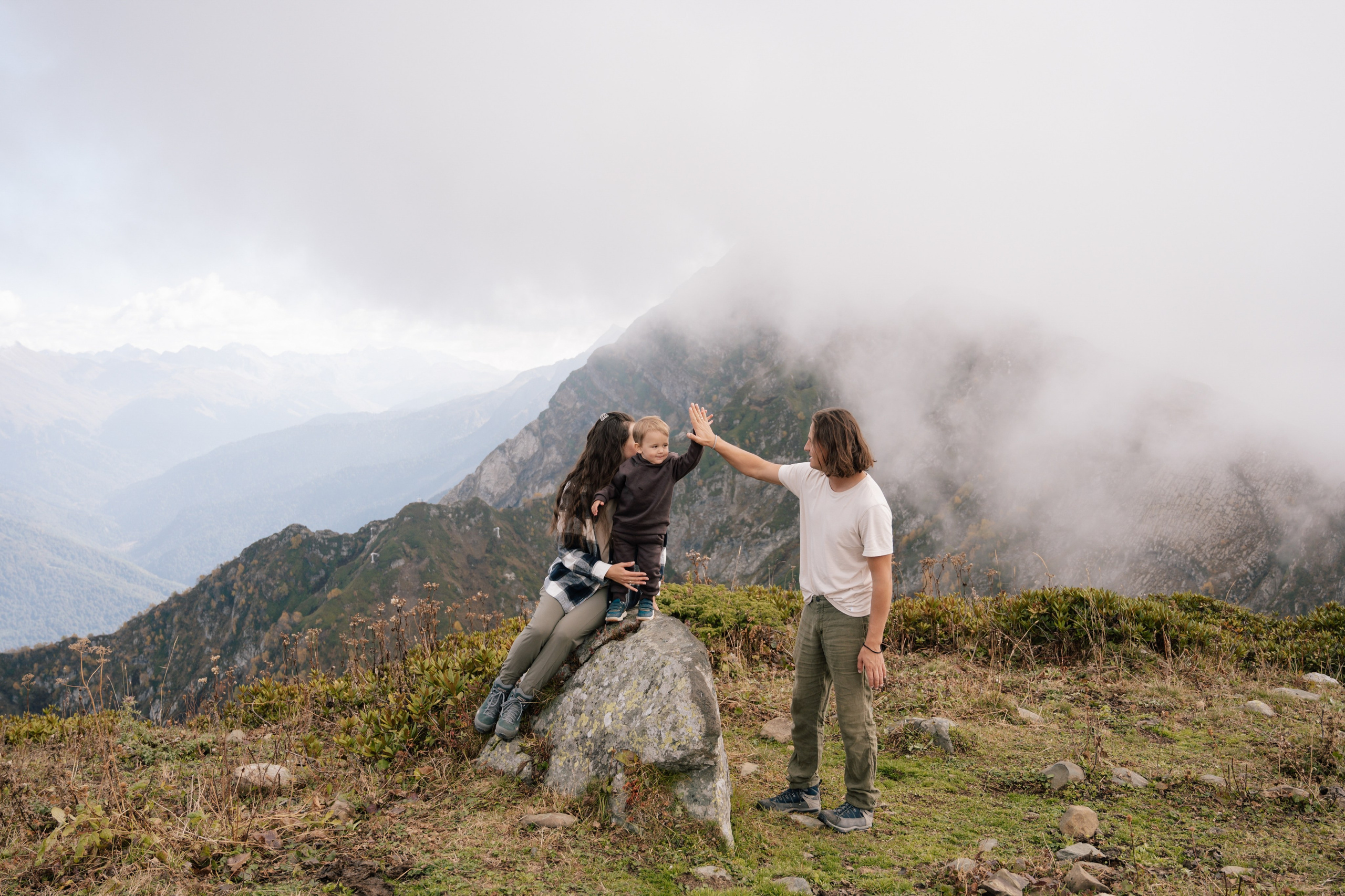 Выше гор только любовь. Свадебный и семейный фотограф Вероника Холод
