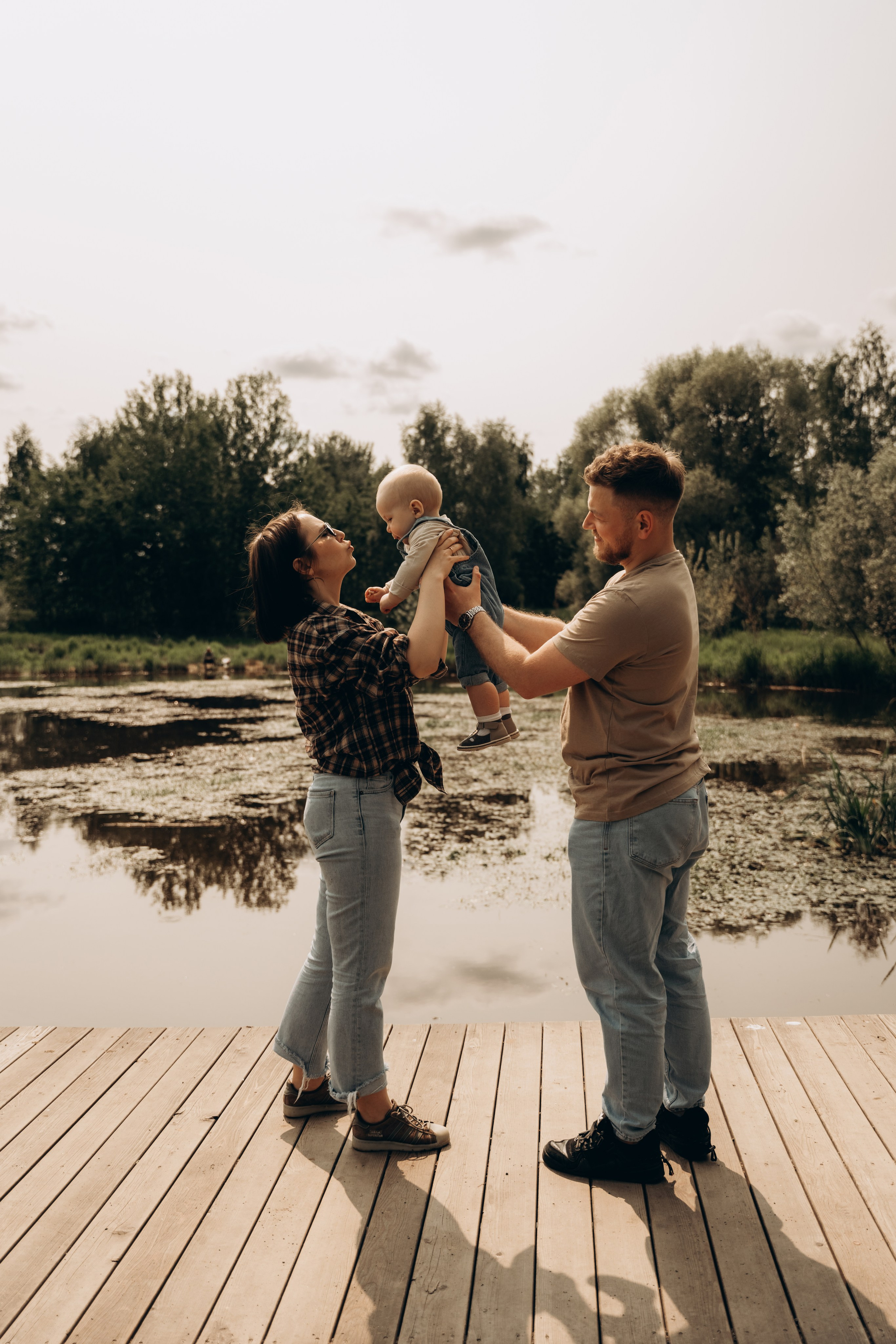 Настя, Женя, Мирон и Изи. Фотограф Мария Миллс | Минск