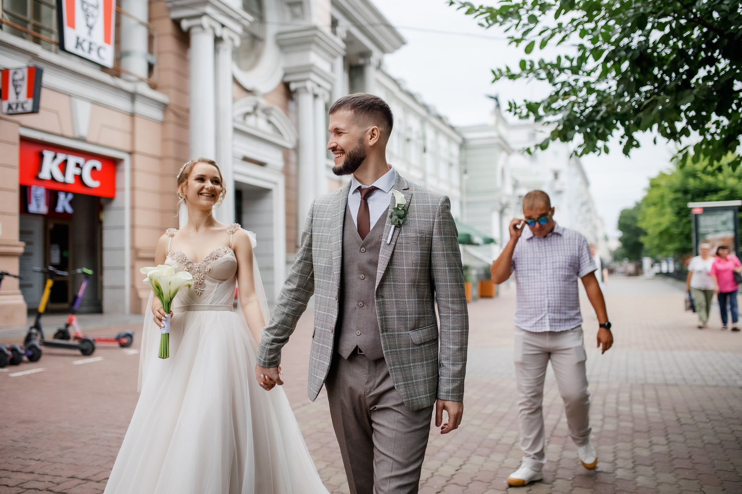 Степан и Ульяна. Утро. Загс. Прогулка. Дождь и солнце. Свадебный фотограф в Хабаровске