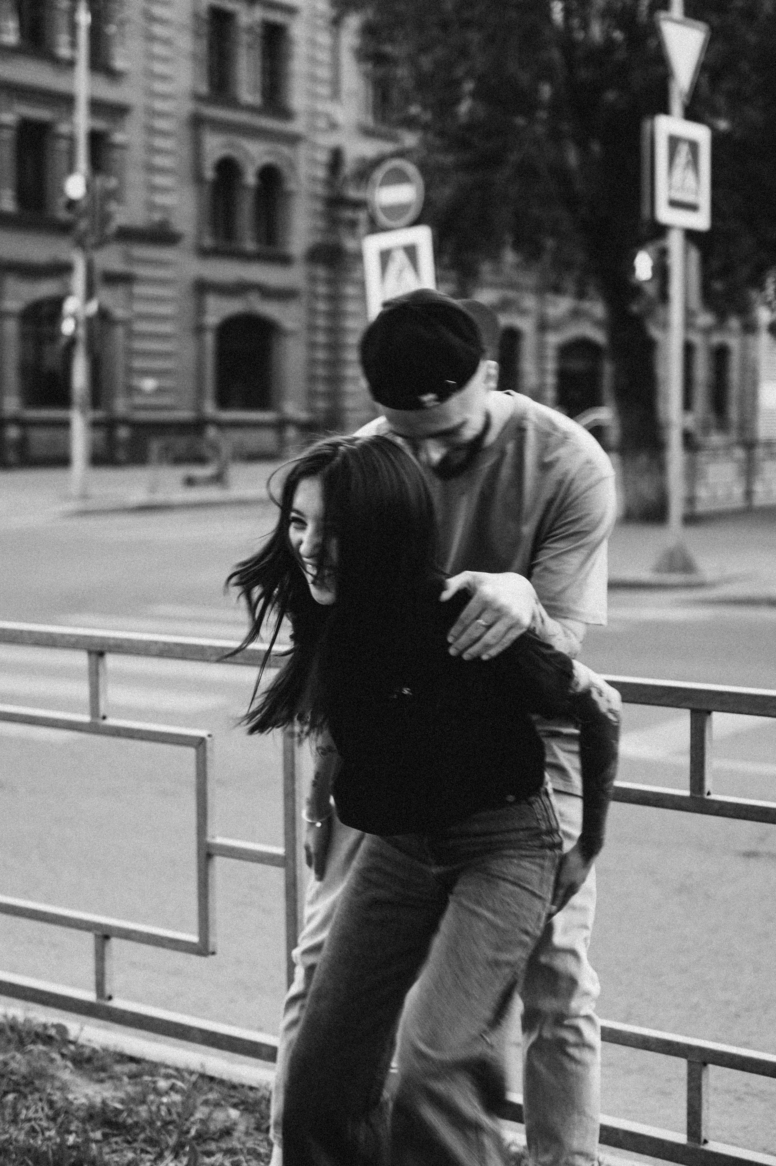 Фотосессия Love Story. Фотограф в Барнауле Дарья Бутурлакина. Люби.Цени.Касайся