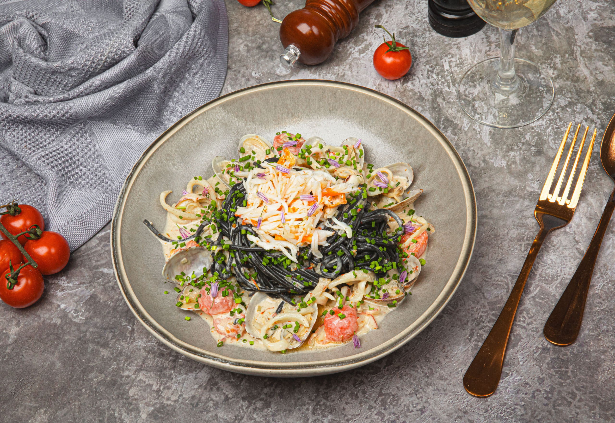 Художественная съёмка блюд с участием фуд-стилиста. Фуд-фотограф Илья Милоданов съемка в Москве и Московской области