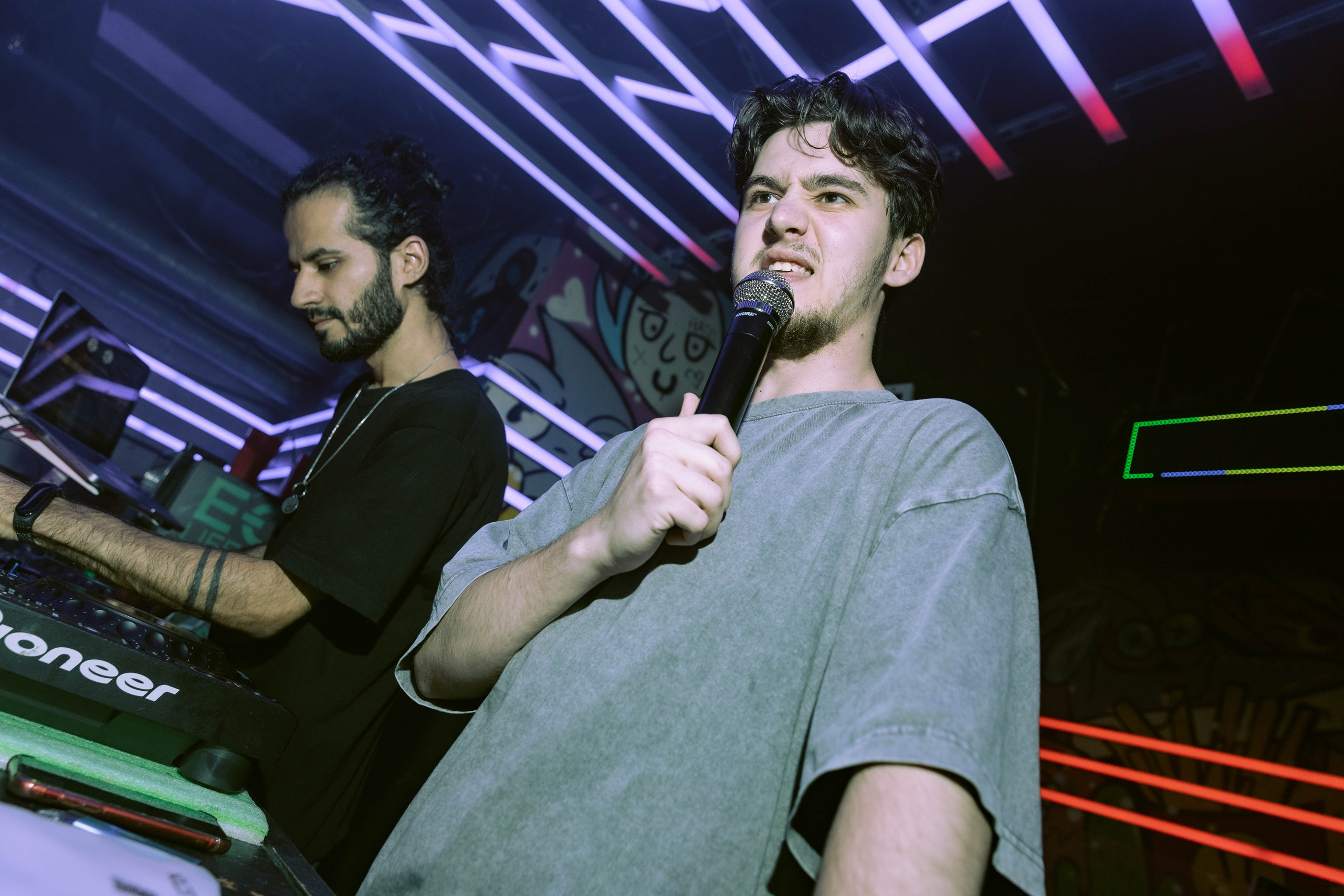 Mishka-bar 4. _Carpe diem_