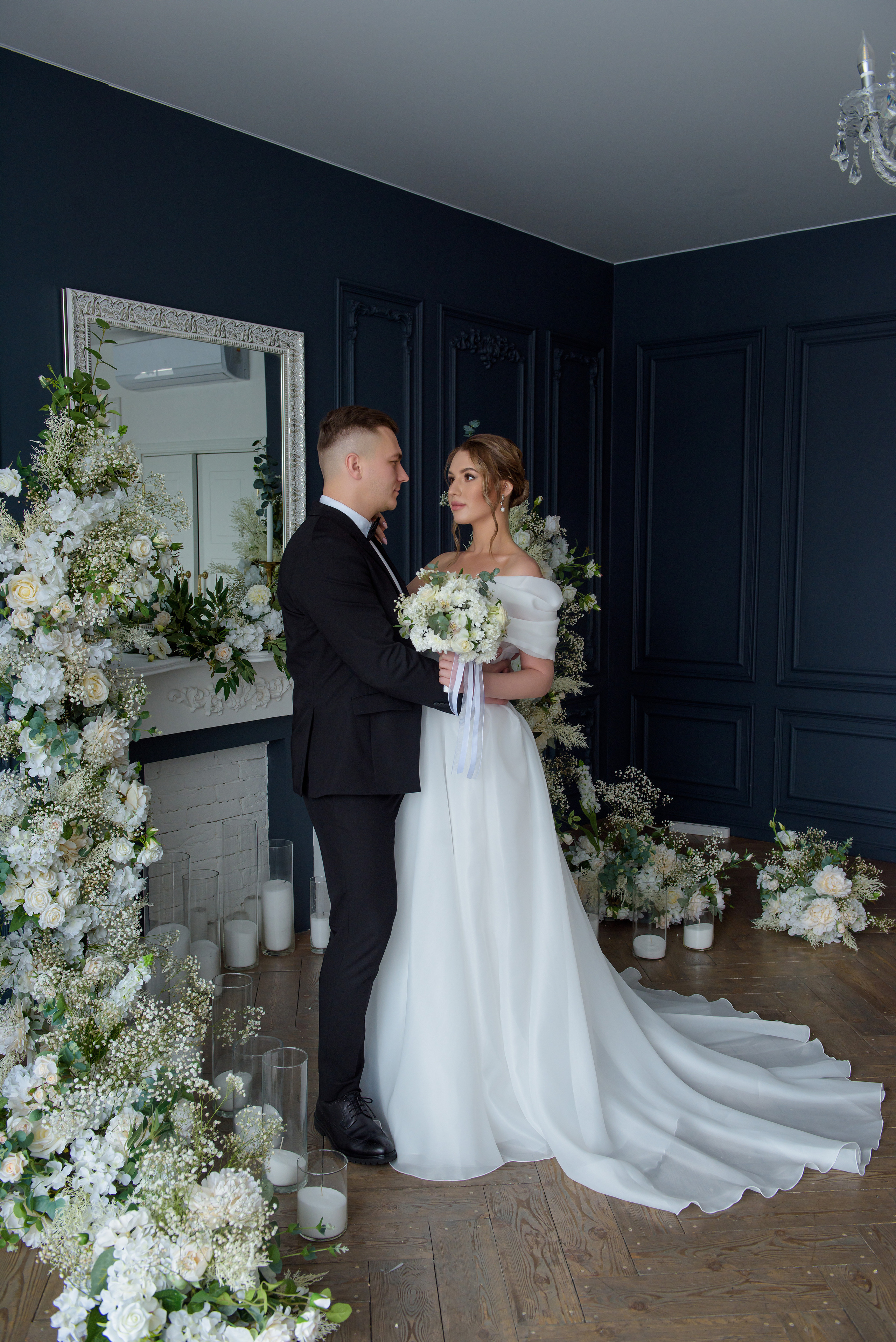 Свадебная студийная фотосессия для Алины. Семейный и свадебный фотограф во Владивостоке