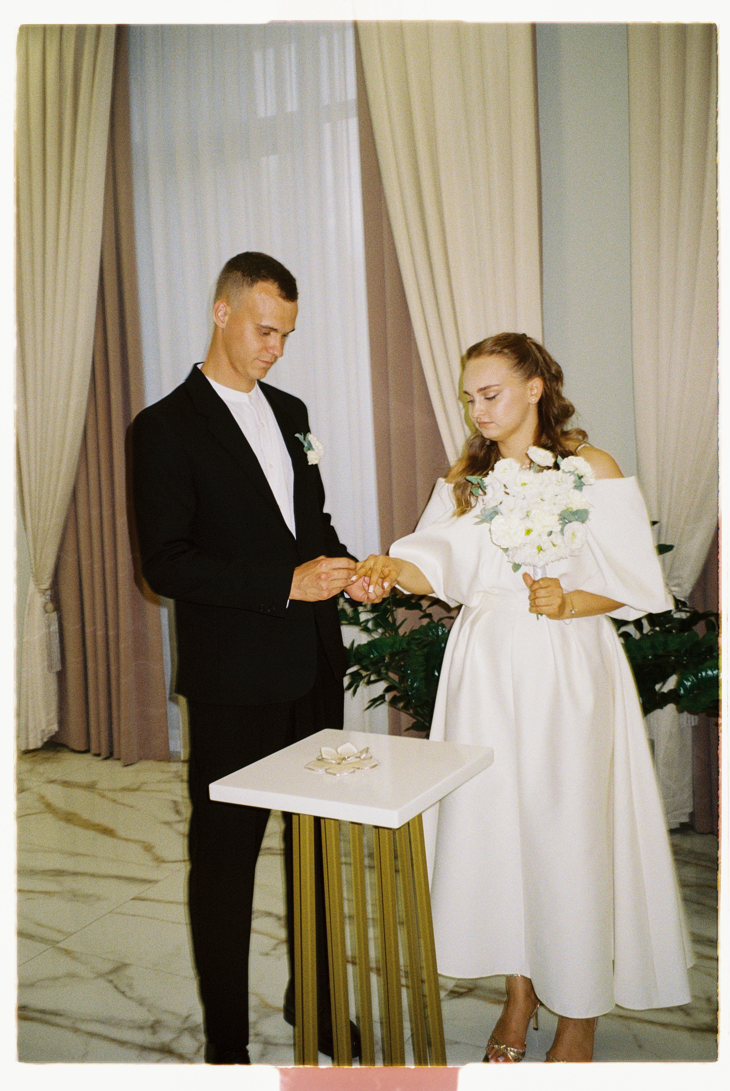 На плёнку (Юля и Саша). Фотограф в Москве — Евгения Прокопенко