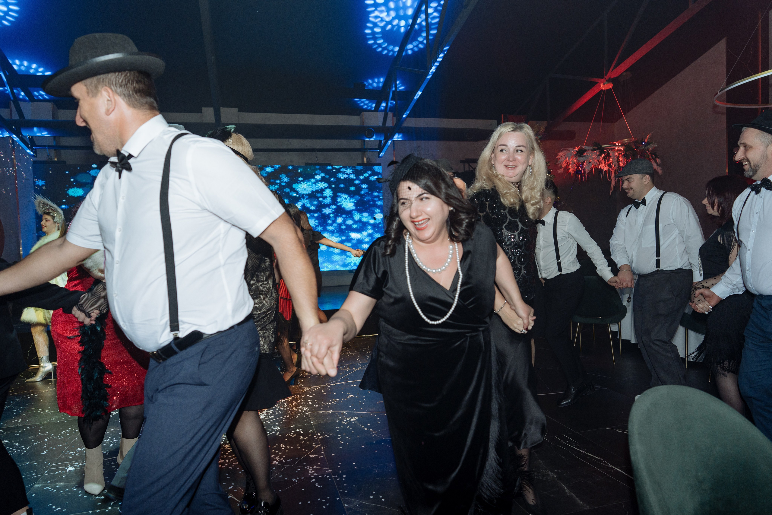 Альбион Тур