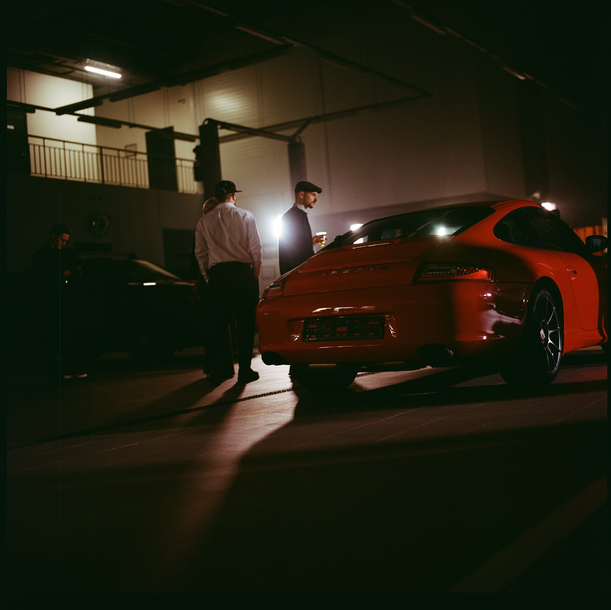 «Night in Salon» Porshe автосалон. Фотограф в Актобе Алексей Вагин
