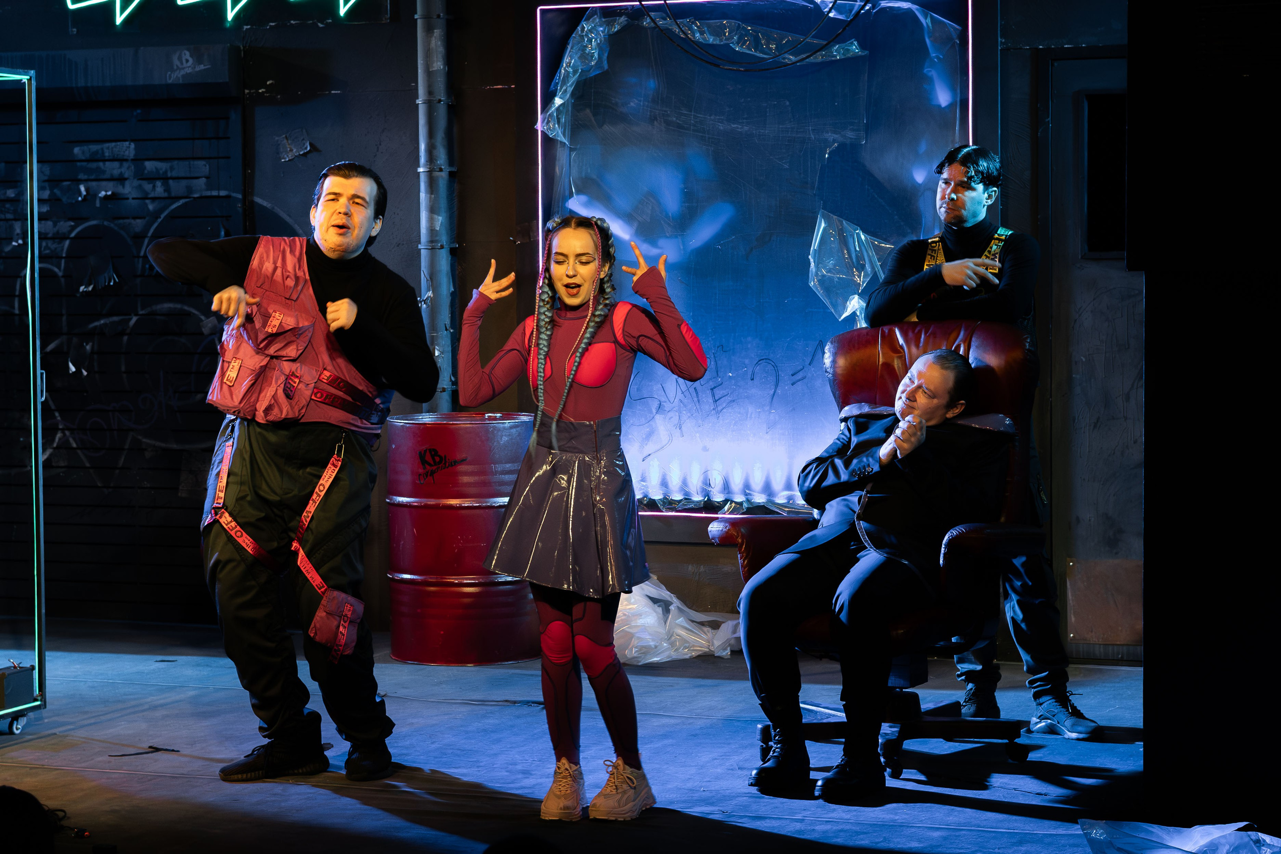 Театр Юного Зрителя «Буратино 2087». Кадр Плюс — Фотография с характером «Визуальный продюсер и фотограф Марк Файзулин»