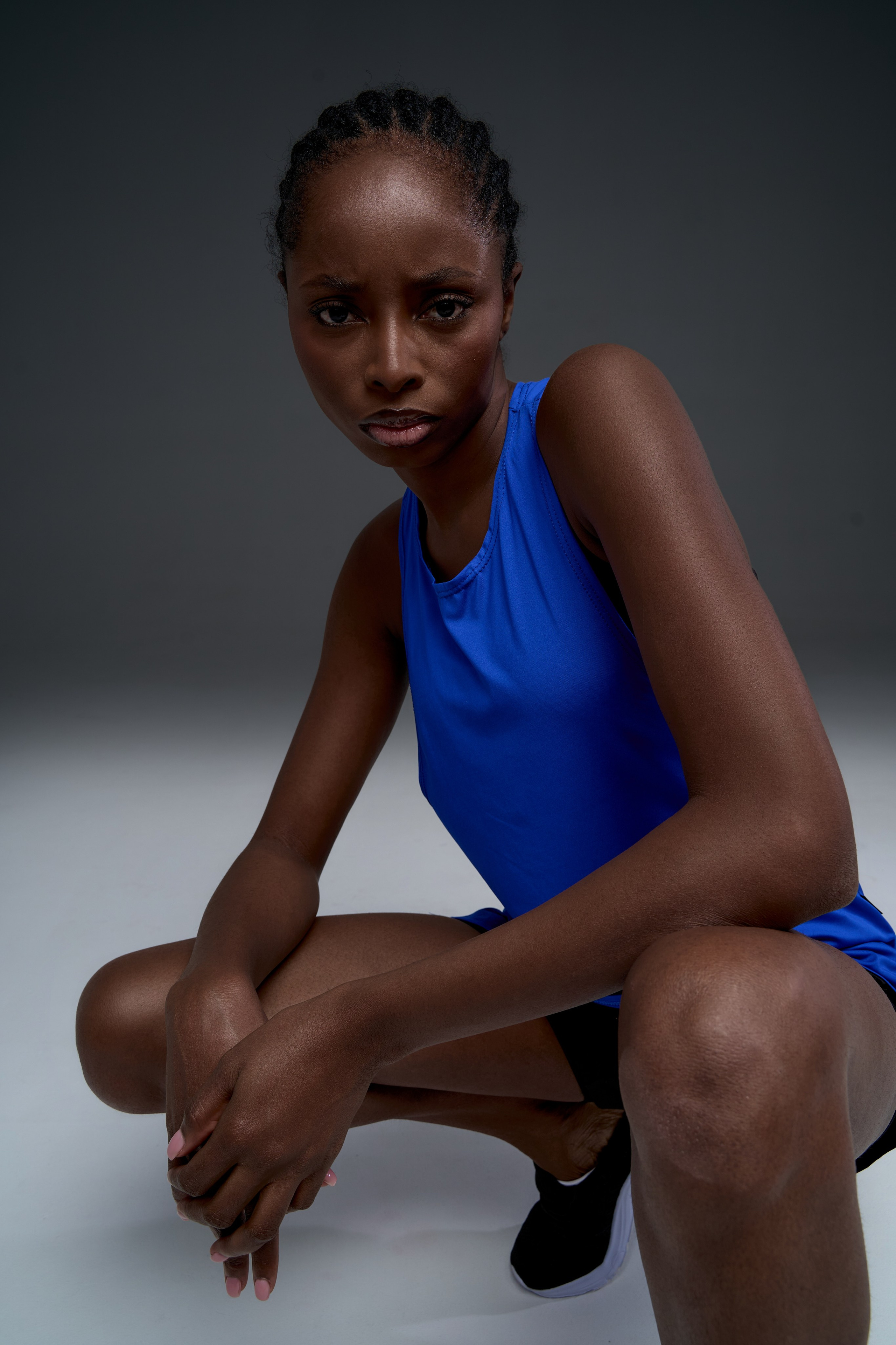 Спортивные футболки. Фотограф для маркетплейсов в Москве