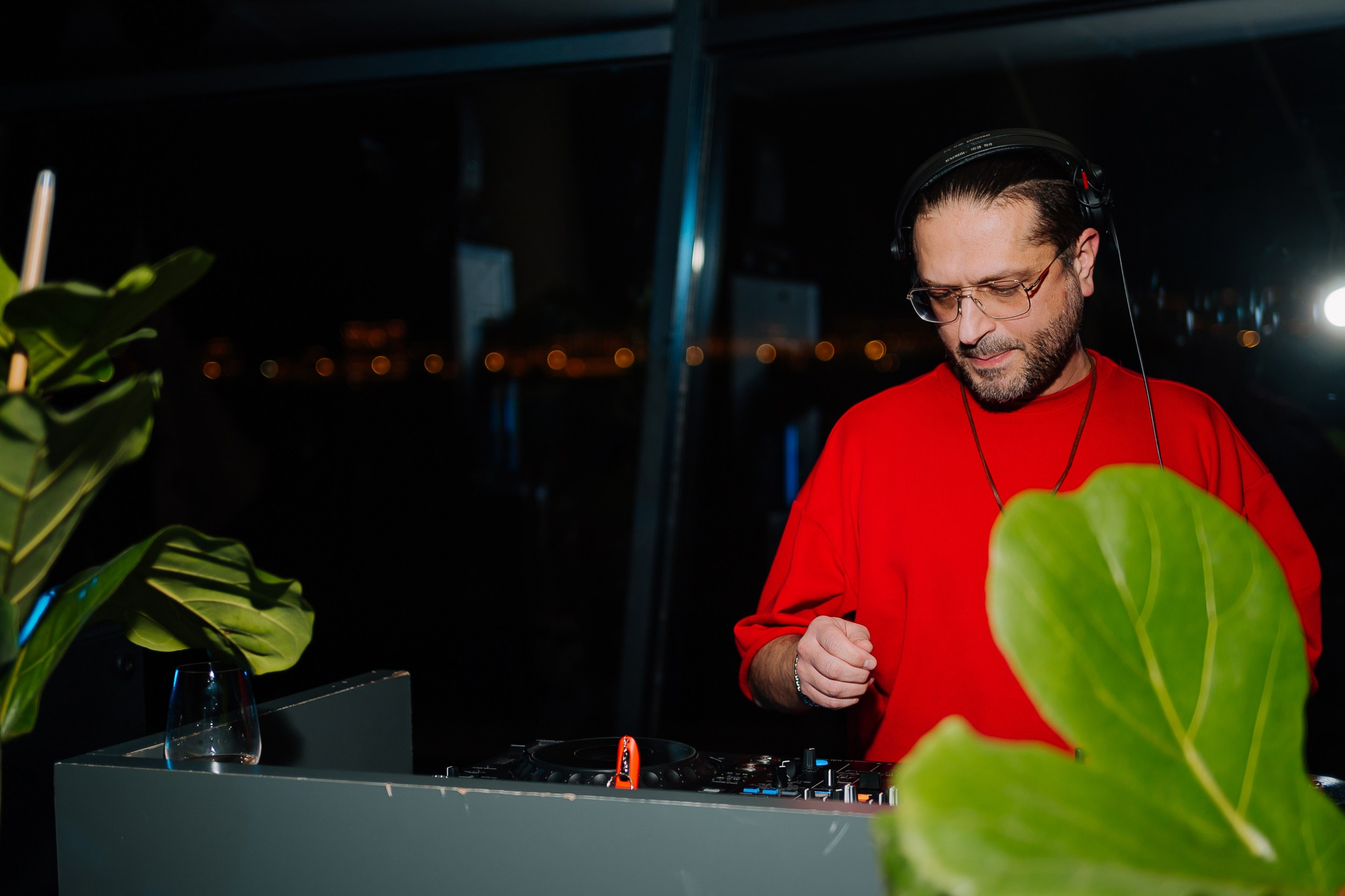 День Рождения DJ Андрей Вакуленко в Магадан. Коммерческий фотограф в Санкт-Петербурге Анна Кобзарь