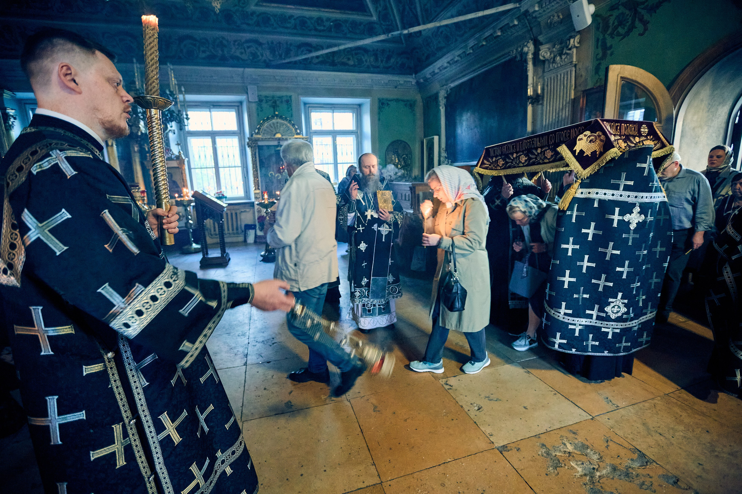 Утреня Погребение Спасителя. DMITRY MOISEENKO — фотограф, художник, топ-стилист