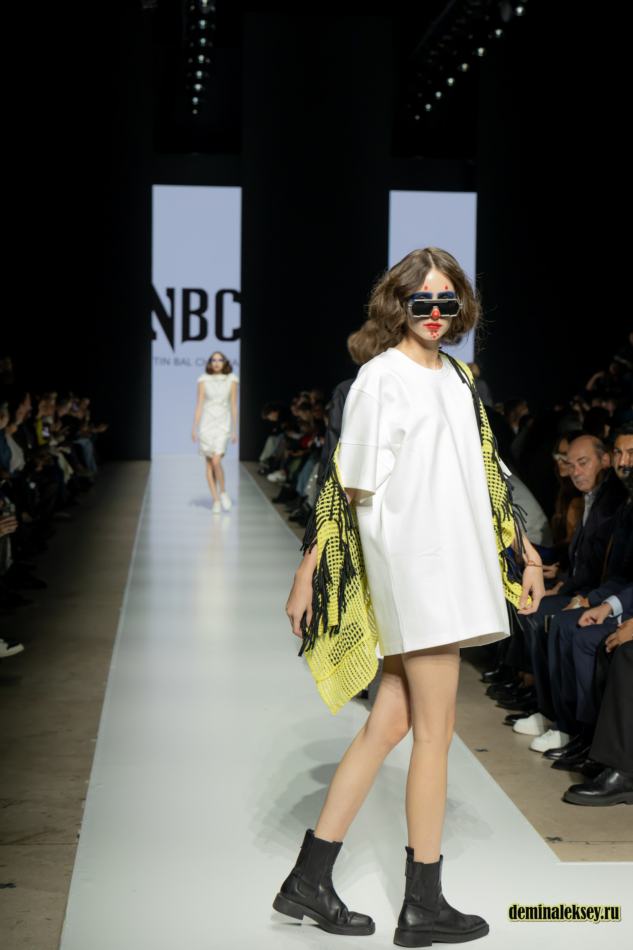 Московская неделя моды 2024 9 октября дизайнер NITIN BAL CHAHUAN presented by Fashion Design Council of India. Репортажный, семейный и студийный фотограф в Москве Демин Алексей