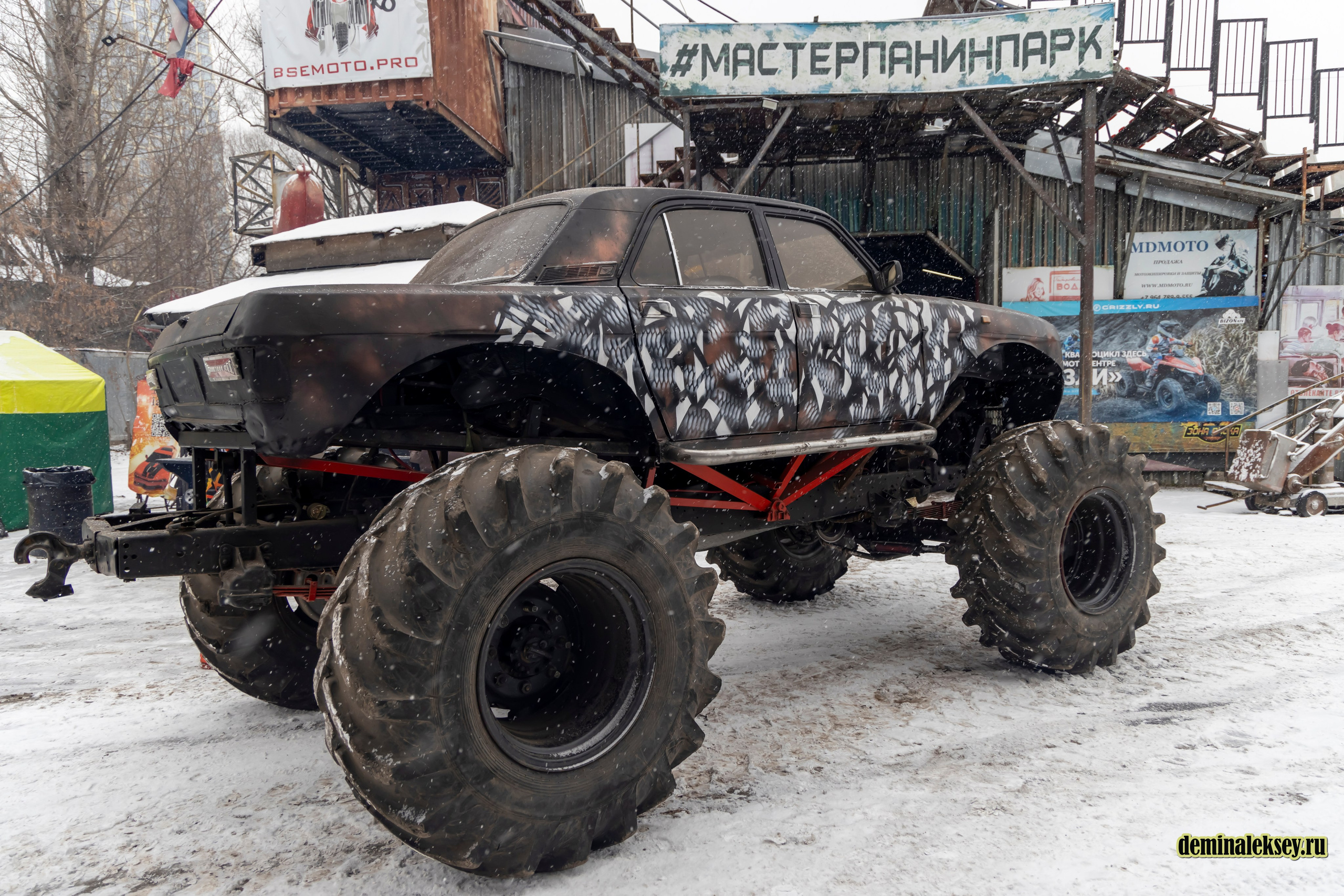 Танки против Монстр-Траков. Репортажный, семейный и студийный фотограф в Москве Демин Алексей