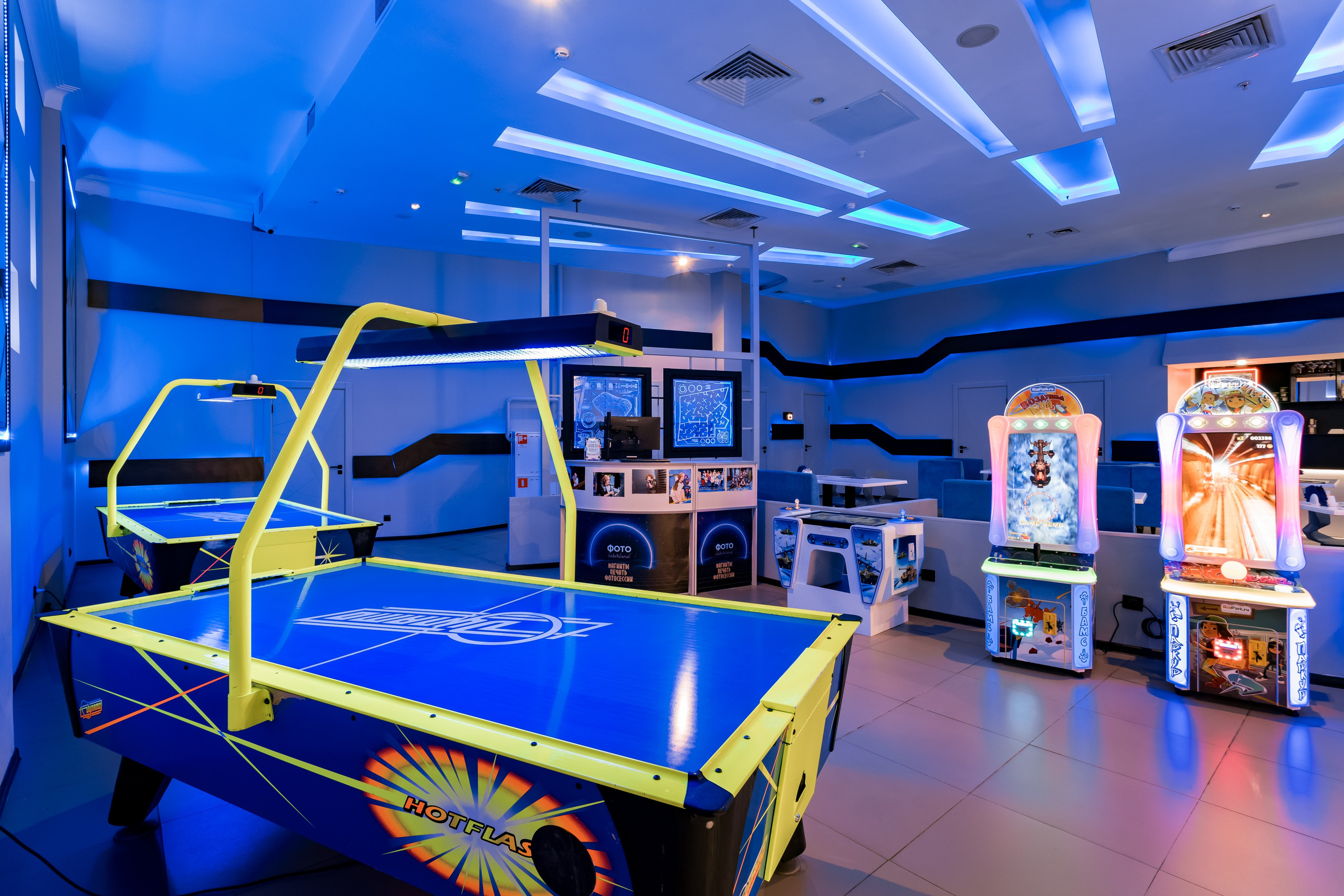 Фотосъемка для развлекательного центра LaserLand в ТРК VEGAS Каширское. Интерьеры, Контент, Портреты | Фотограф в Москве Дани Терно