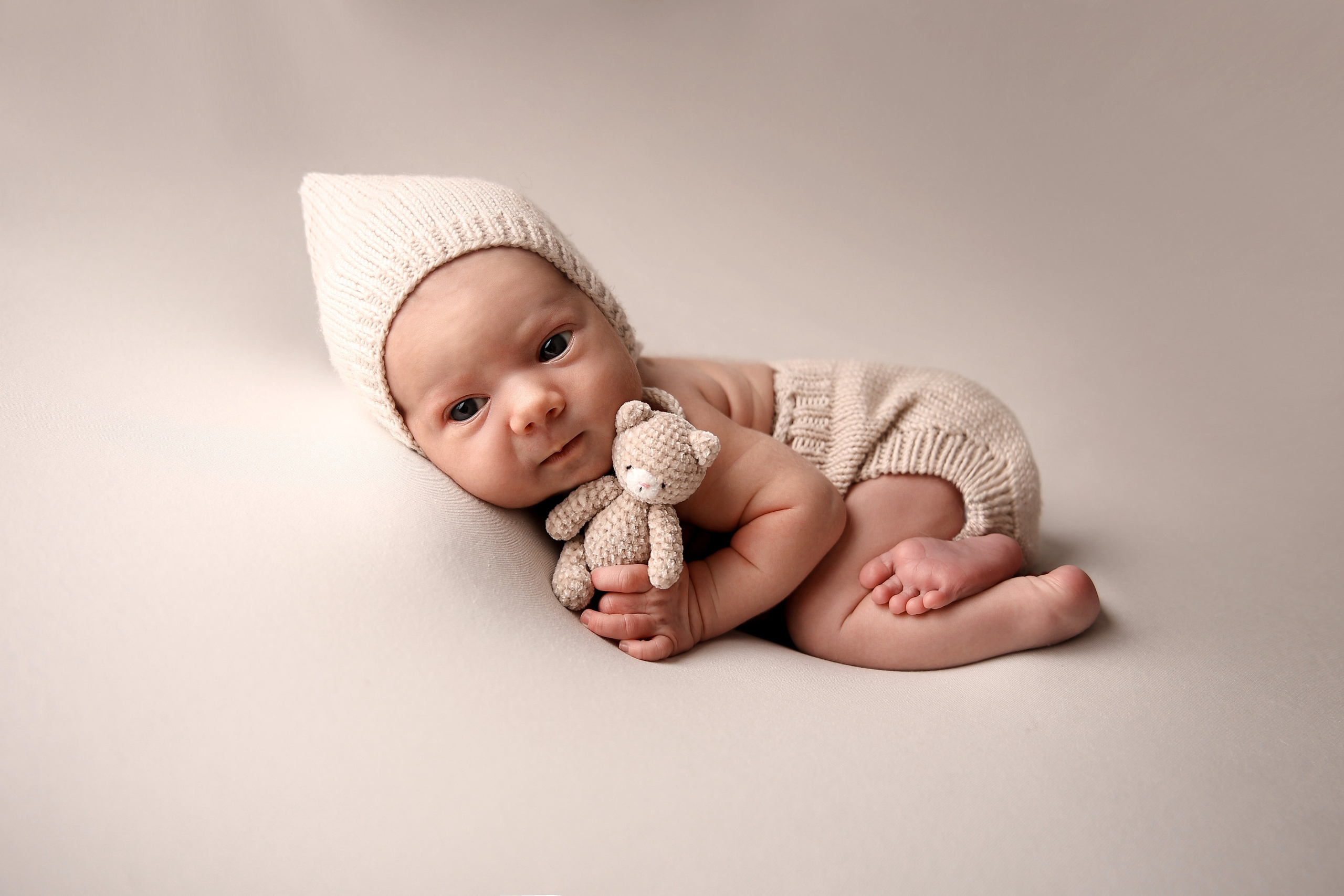 НОВОРОЖДЕННЫЕ до месяца. Мишугина Ольга Фотограф новорожденных, семейный и детский фотограф