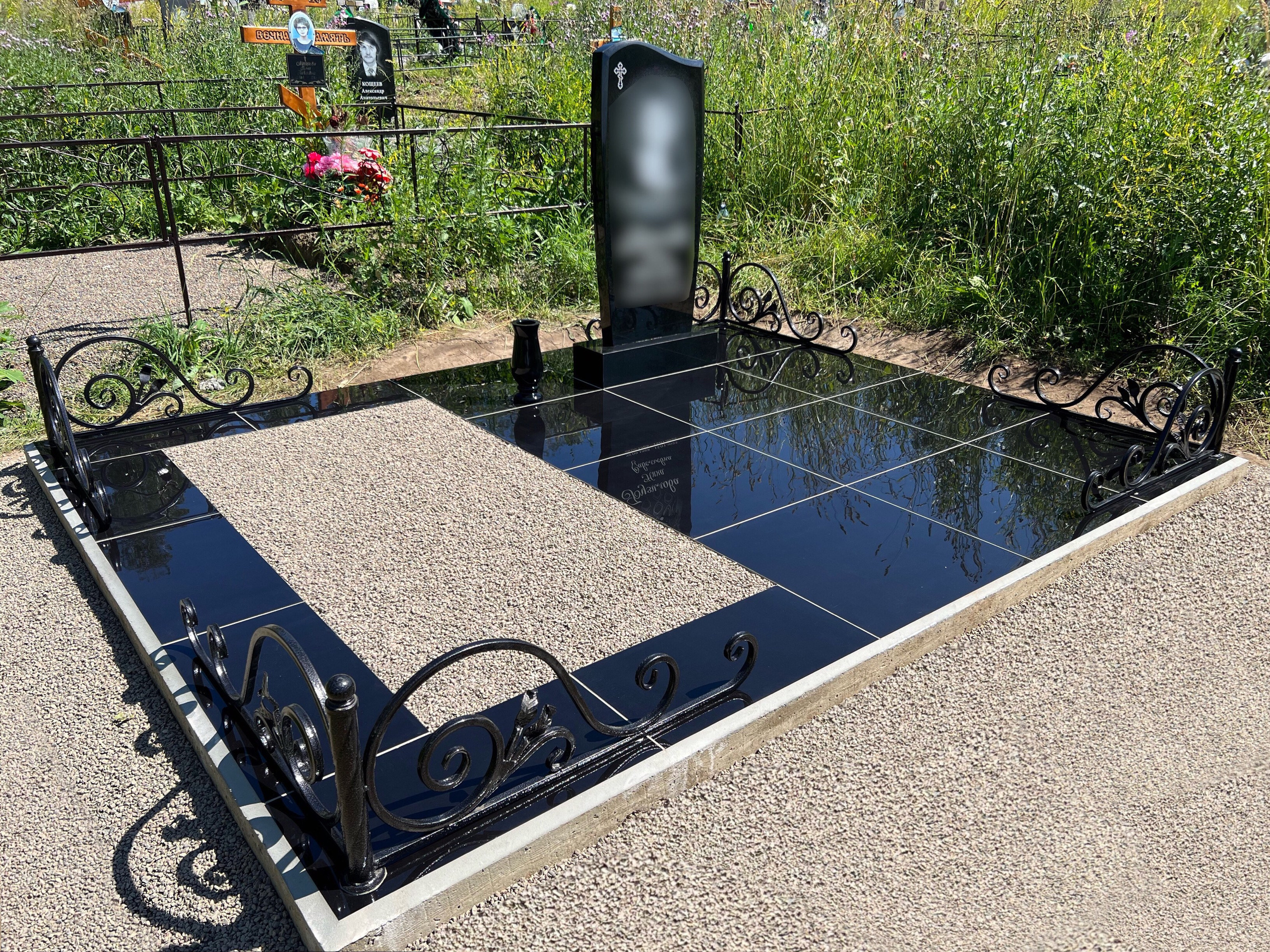 Благоустройство (наши работы). ГРАНИТ26 Ритуальные услуги Железногорск. Благоустройство могил, продажа памятников