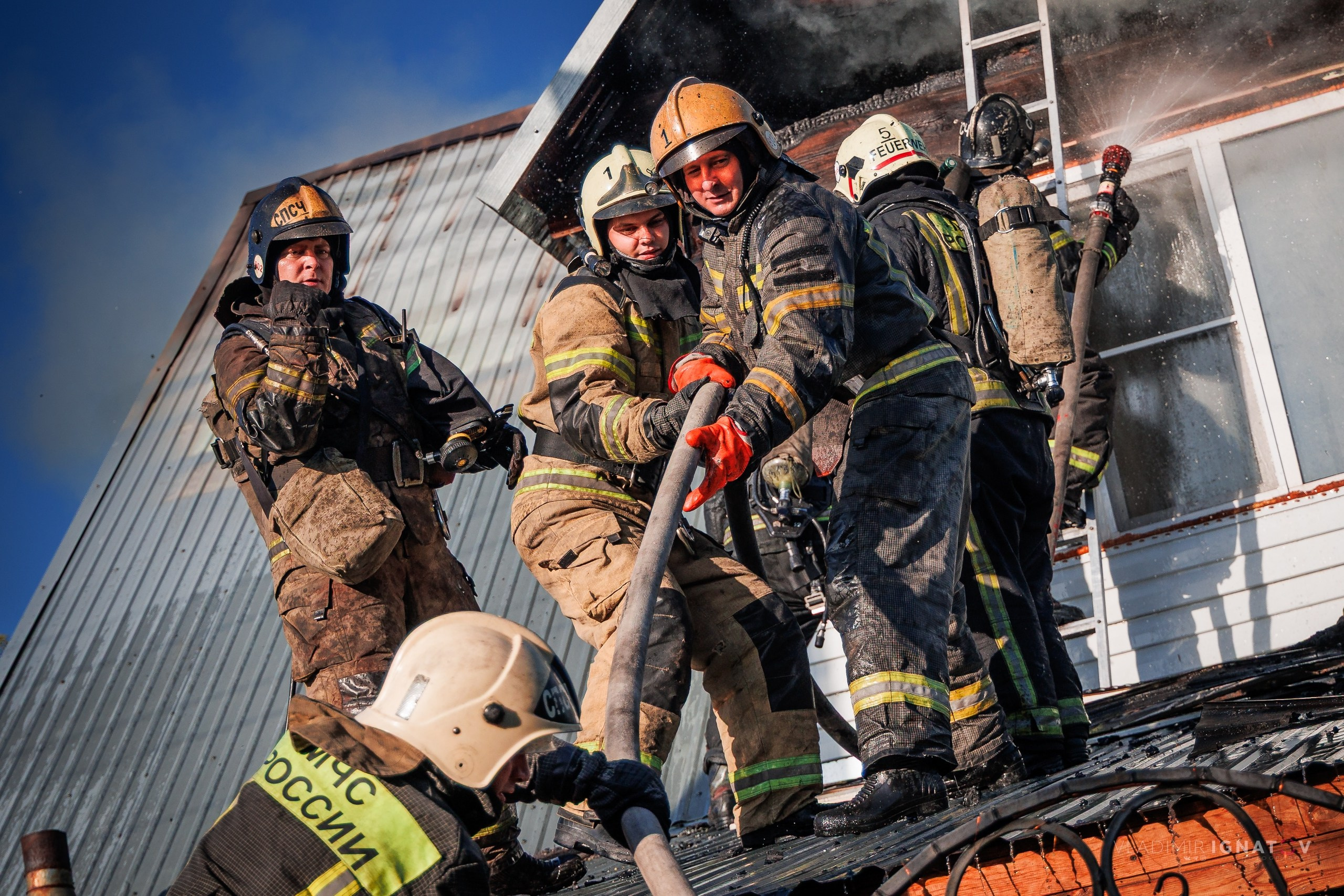 Пожарный репортёр Барнаул. Репортажный фотограф в Барнауле Владимир Игнатов