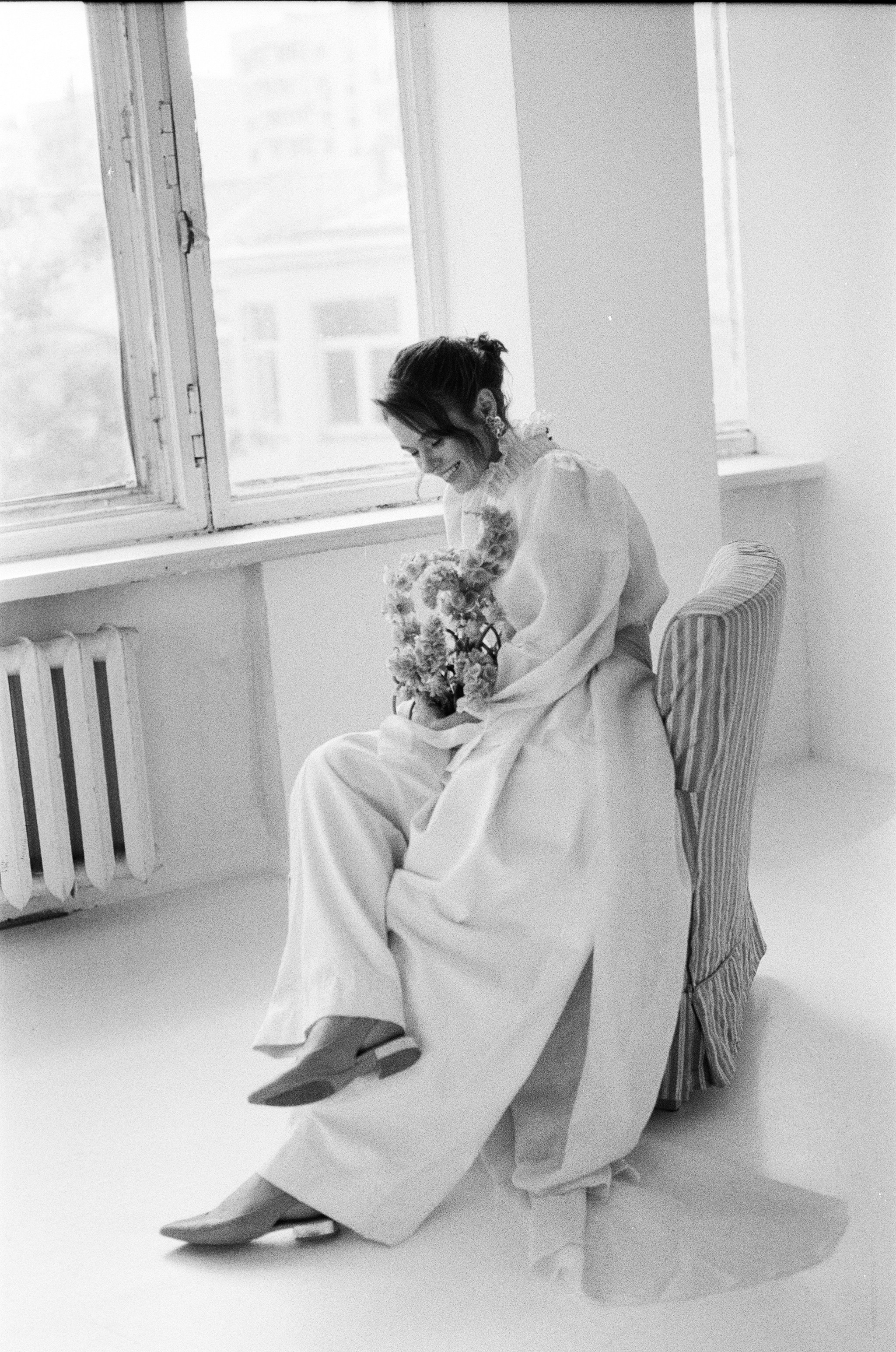 Анастасия и цветы. Свадебный и фэшн фотограф в Москве и Санкт-Петербурге