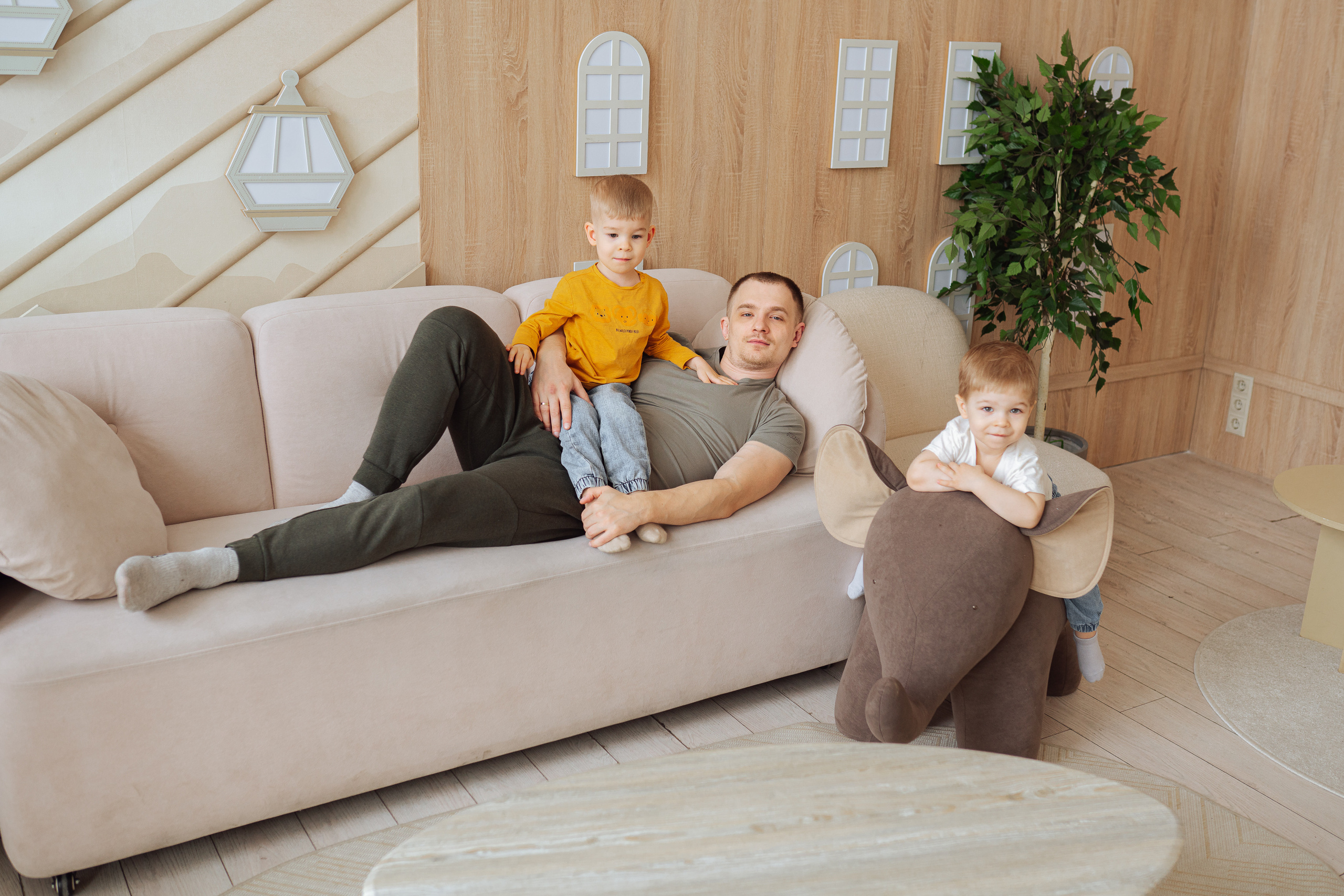 Семейная фотосессия в студии. Фотограф Москва Семейные фотосессии Детские фотосессии