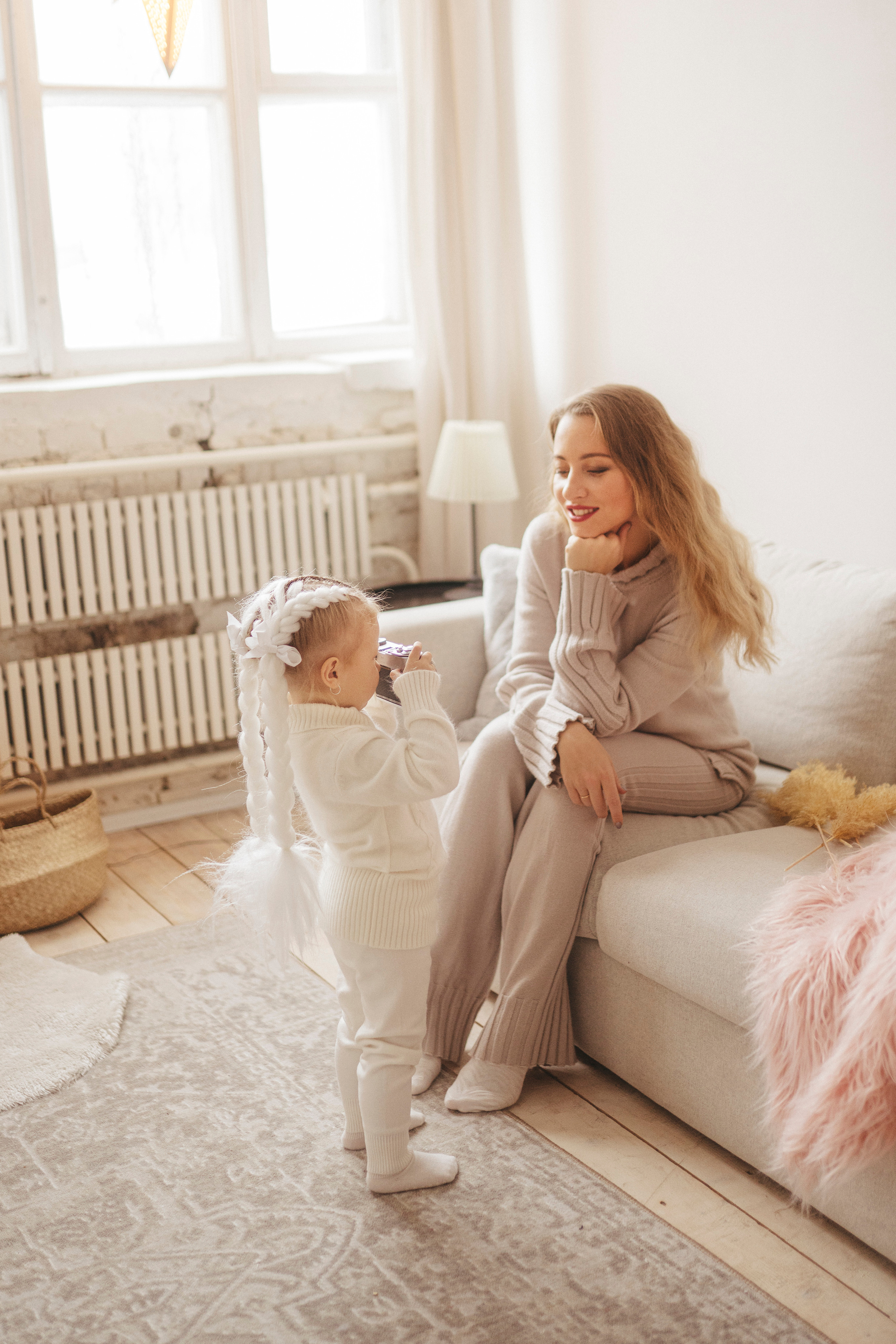 Серафима и Виталина на Новый год. Фотограф Москва Семейные фотосессии Детские фотосессии