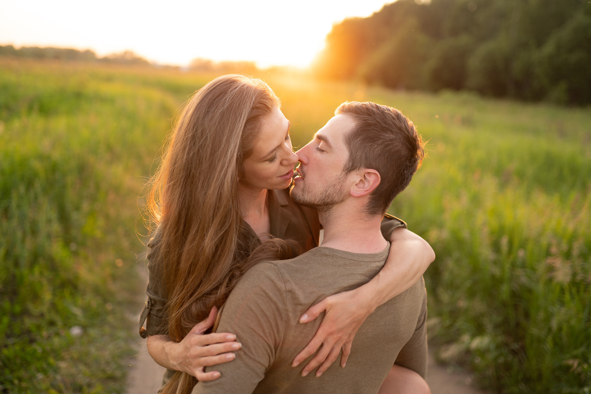 Прогулка в поле. Фотограф Москва Семейные фотосессии Детские фотосессии