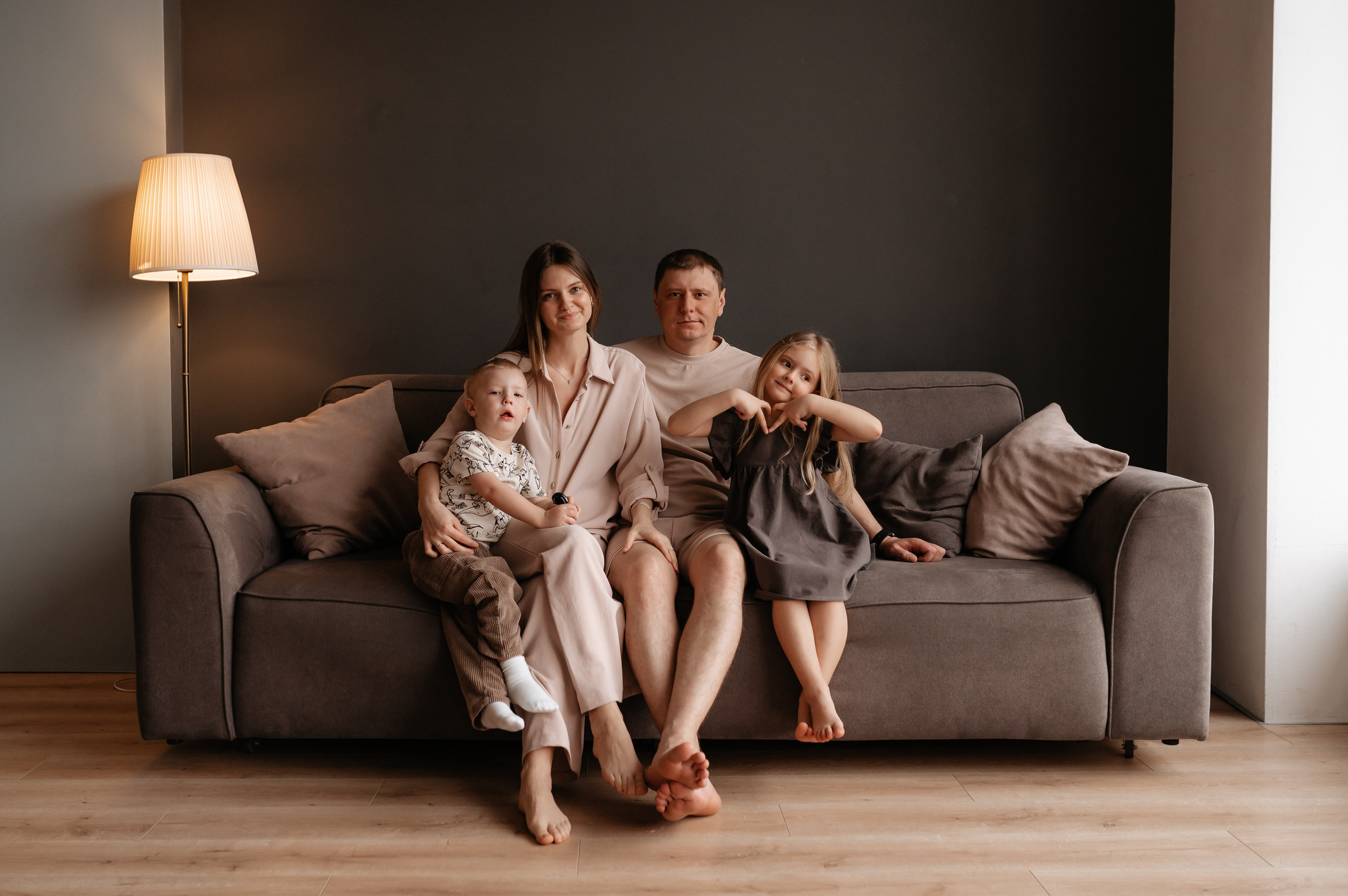 В минималистичной студии. Главная