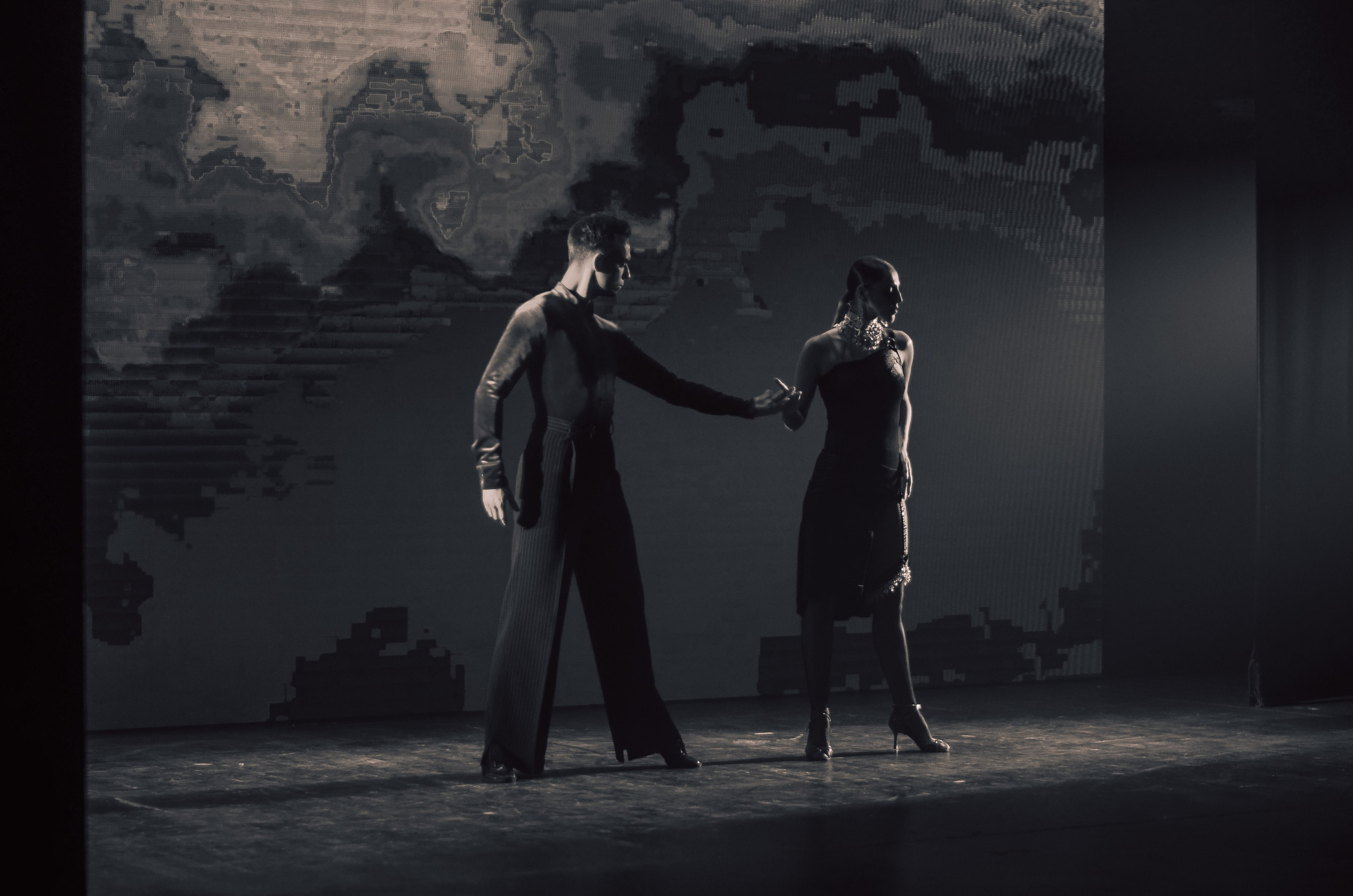 Фоторепортаж танцевального мероприятия. Денисова Аля — фотограф для парных съемок и индивидуальных историй в Барнауле