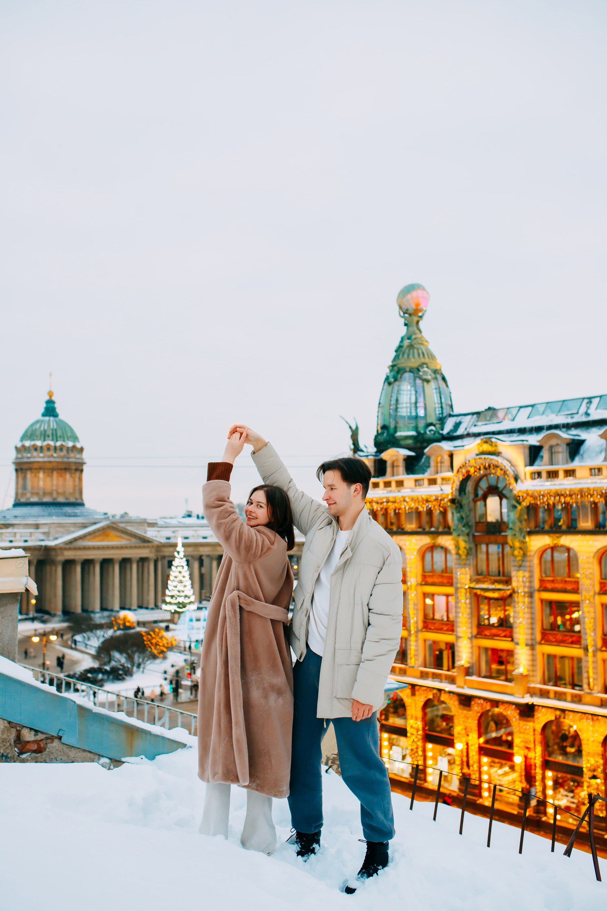 Фотосессия на крыше у Зингера. Фотограф в Санкт-Петербурге Alina Film