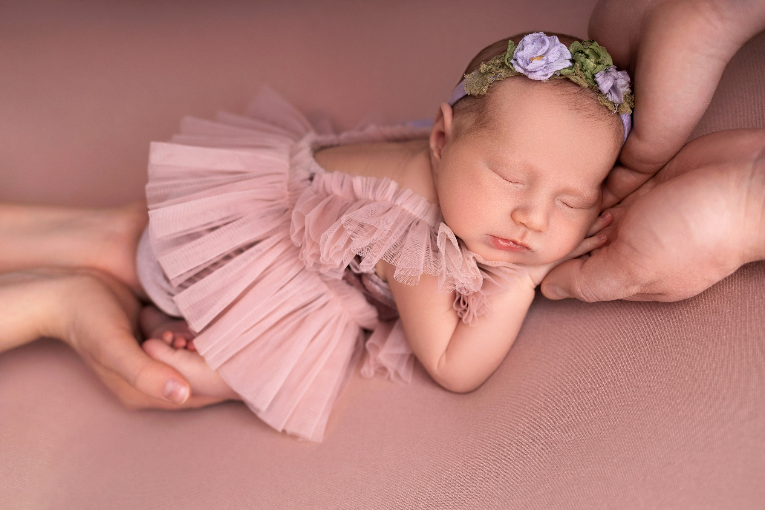 Классическая фотосессия малыша. Фотограф новорожденных малышей в Омске и Омской области Эльвира Камаева