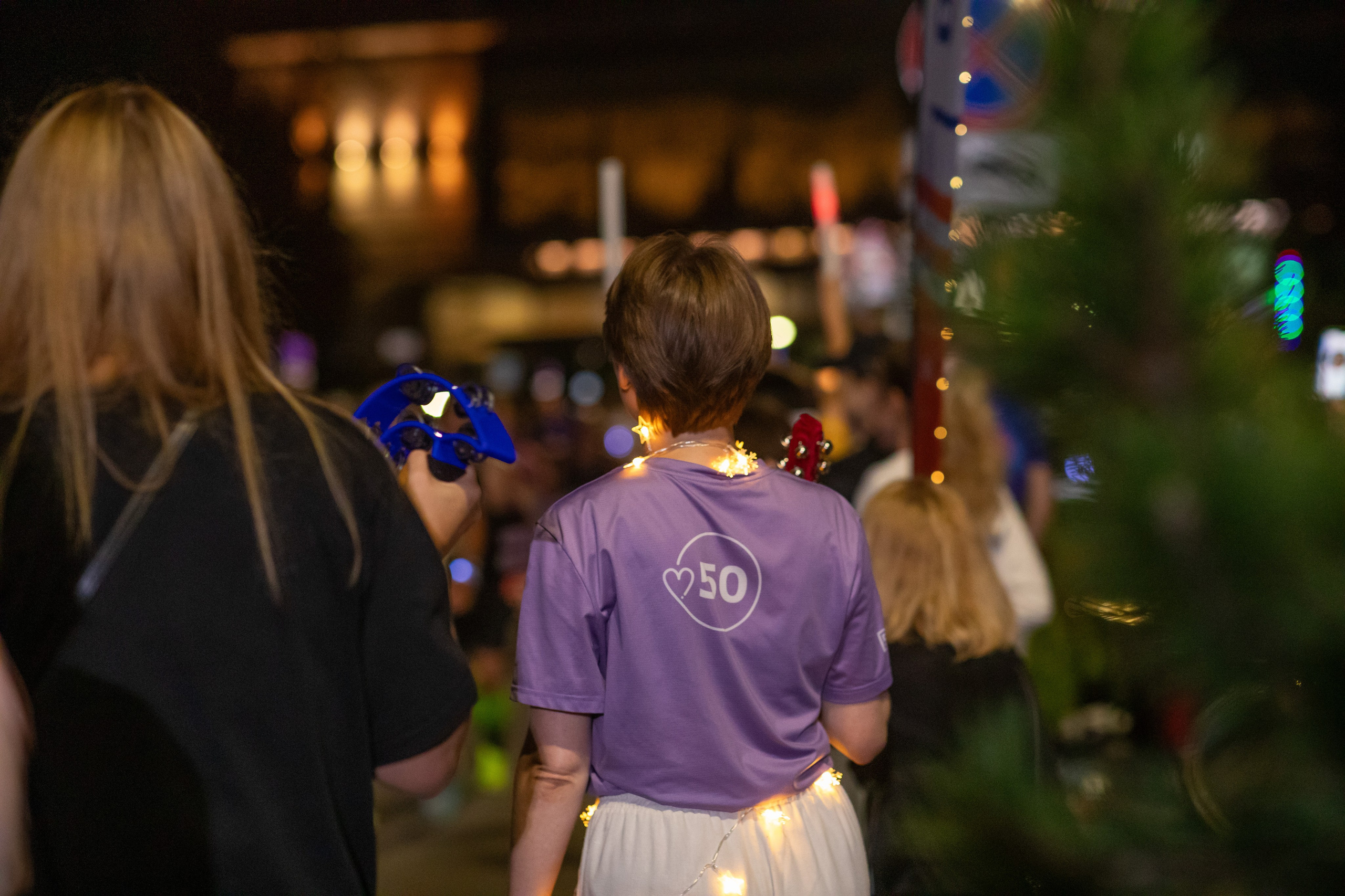 Самая крутая поддержка Ночного забега от 5 вёрст 03.08.24. Фотограф Сергей Ловкий