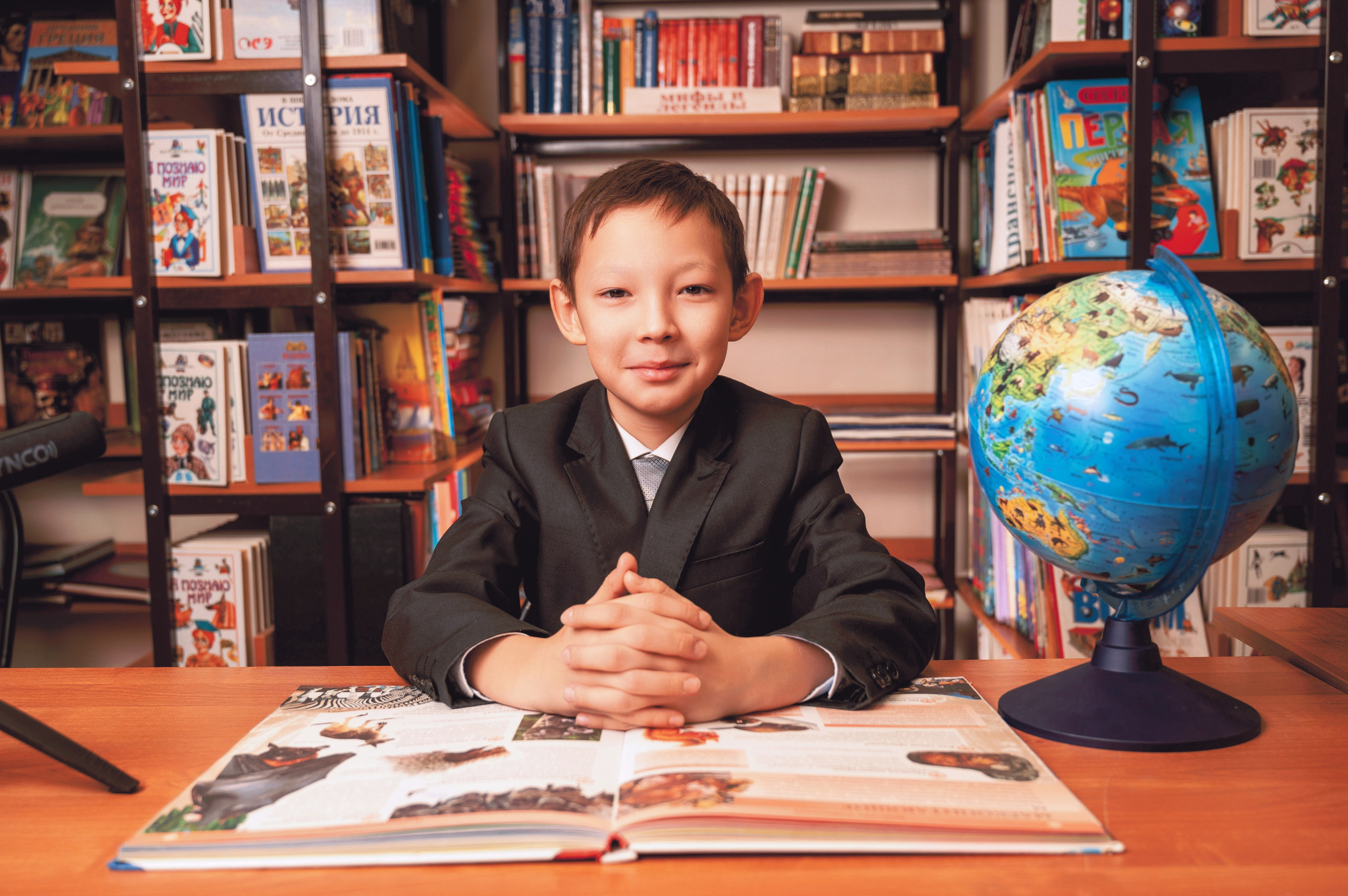 Фотографии выпускников младшей школы Гимназия 2. Детский фотограф. «Ожившие» фото, г. Нижневартовск