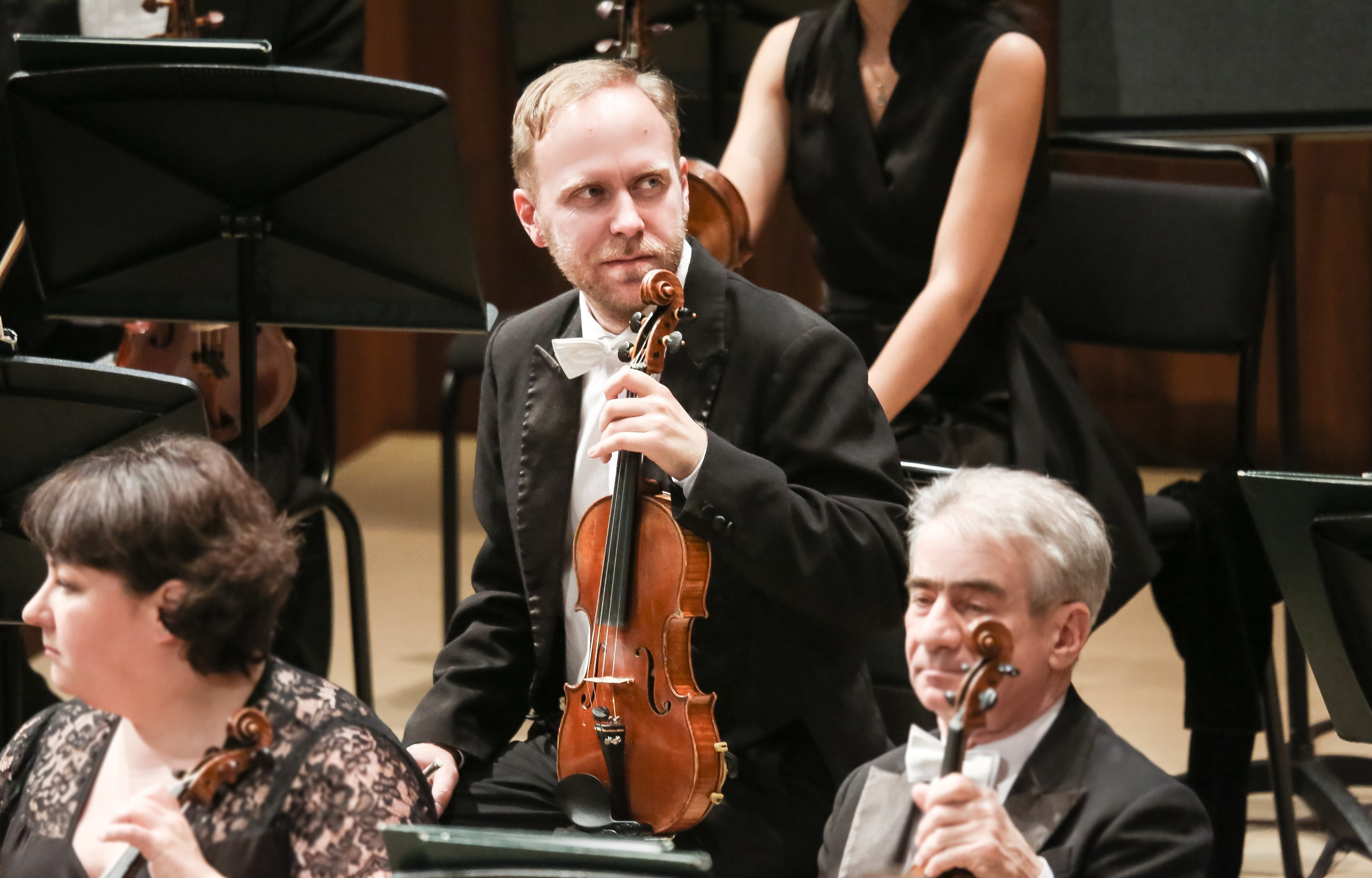 Буря и протест — Владимир Юровский сыграл Гайдна и Шостаковича в новом зале Зарядье. Дарья Письменюк / Darya Leitstern — фотограф, музыкант, журналист, путешественник