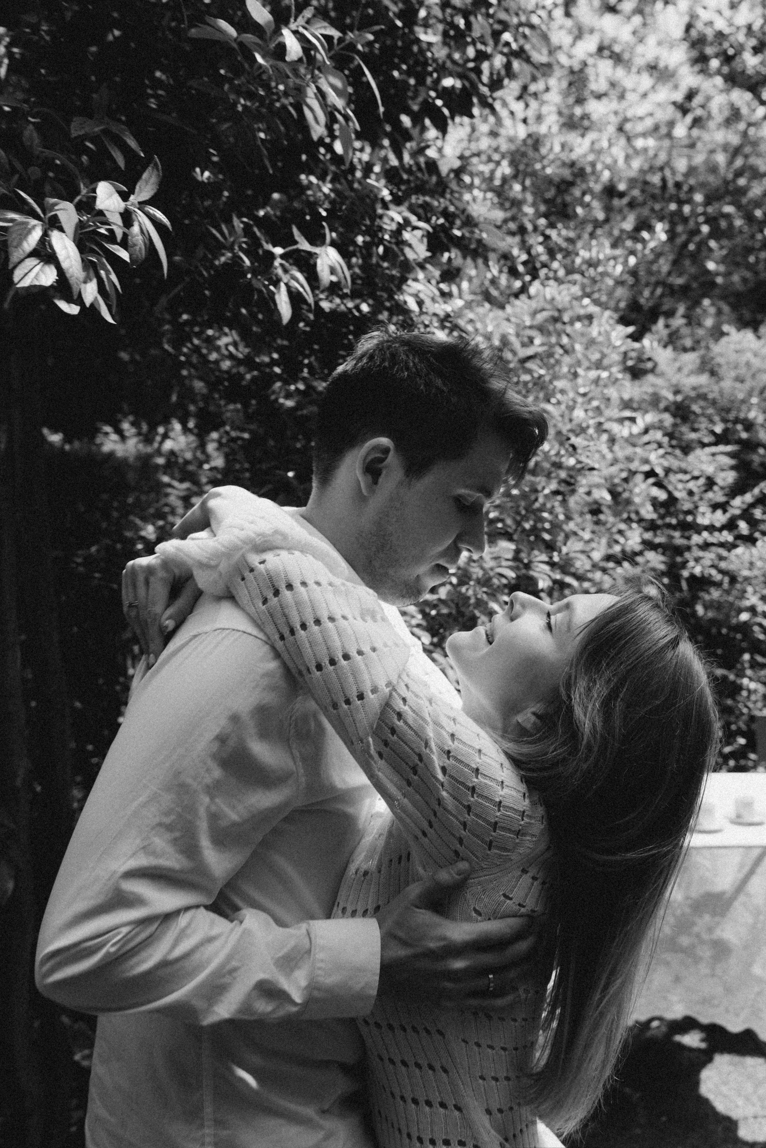 Love comes in the spring. Photographer in Paris