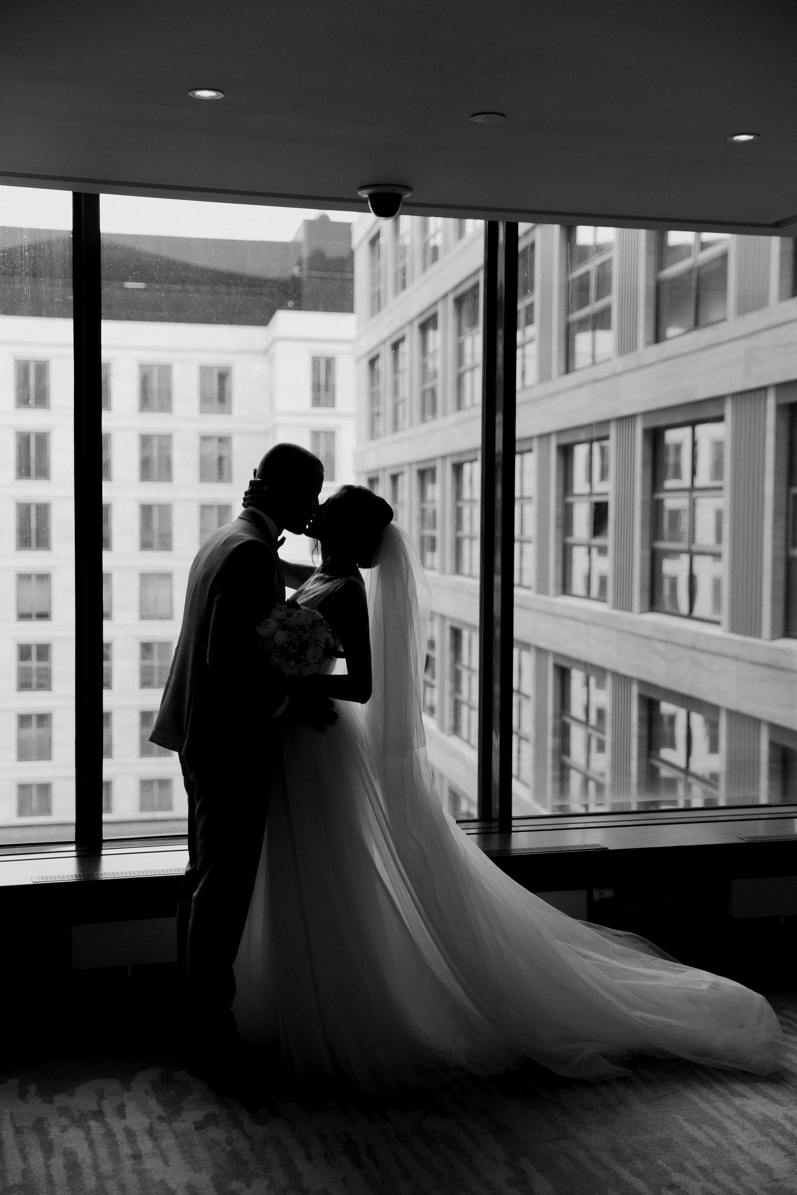 Иван и Валерия. Главная