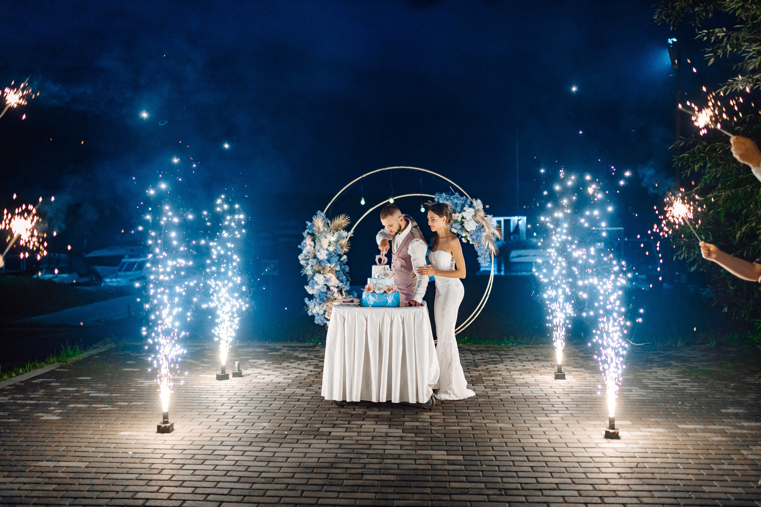 Иван и Валерия. Главная