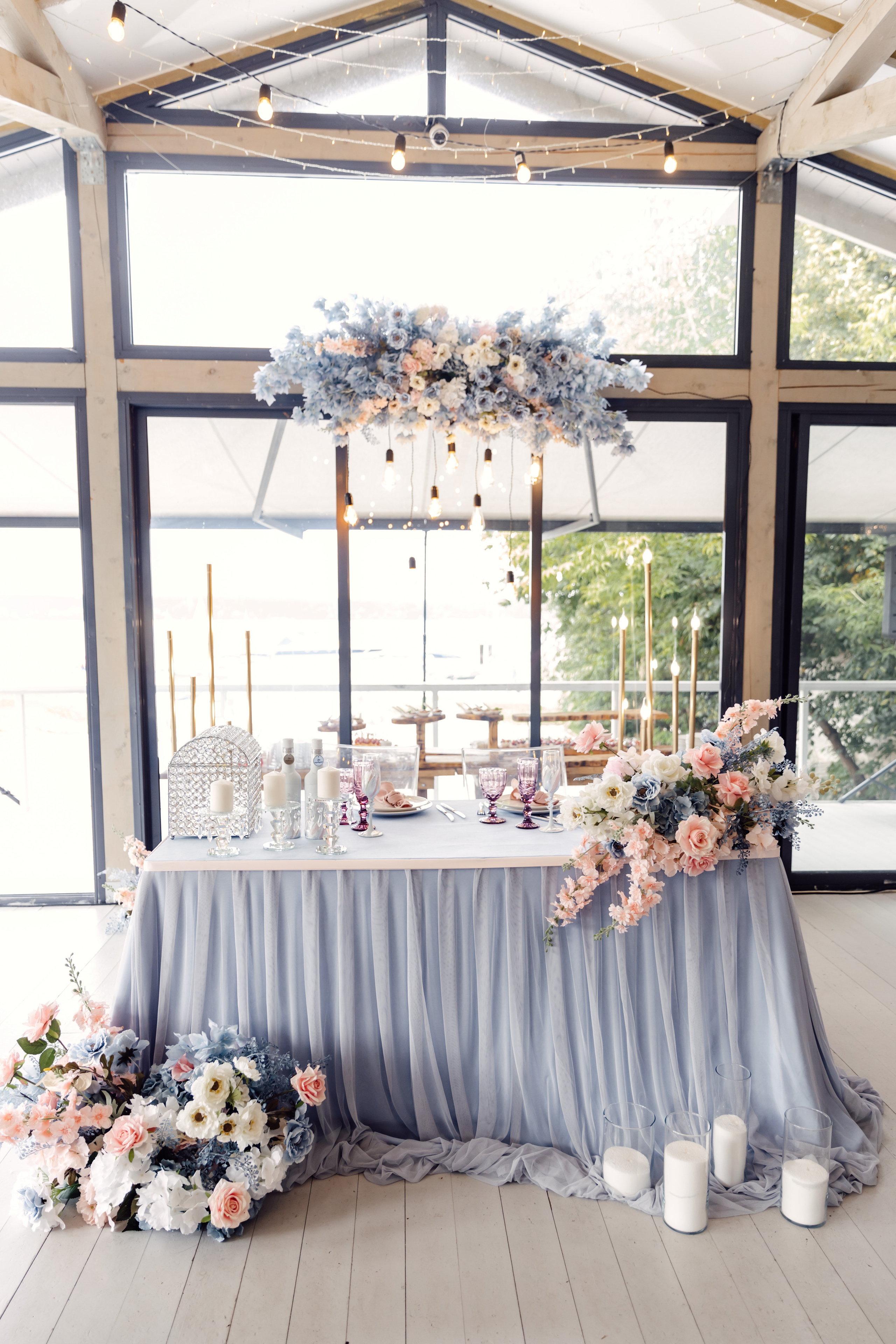 Иван и Валерия. Главная