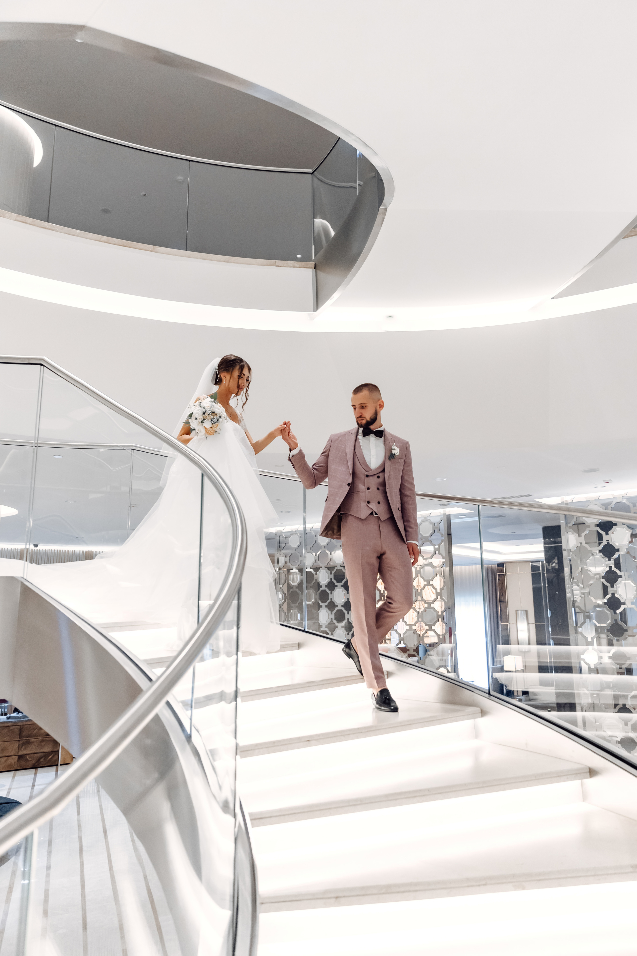 Иван и Валерия. Главная