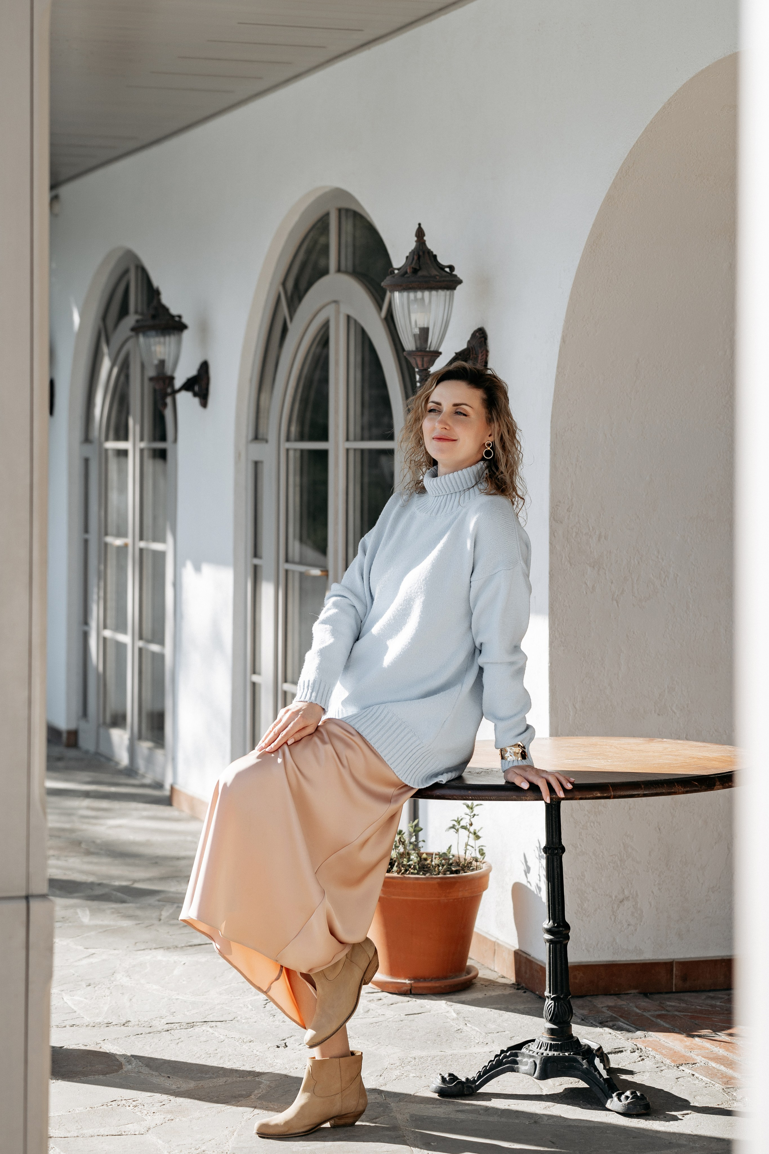 Элегантные образы на фоне Вила Роз, Абрау-Дюрсо