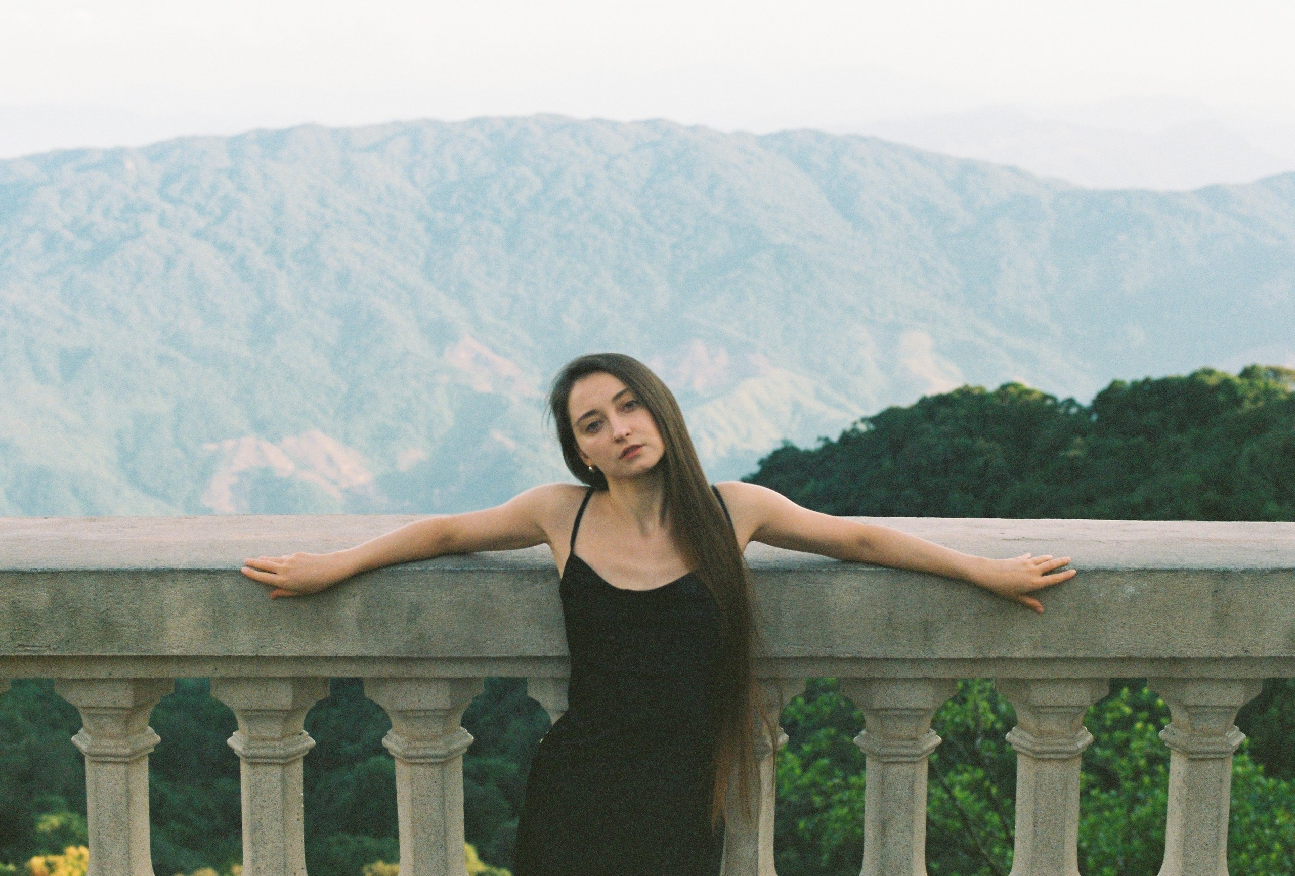 Nastya Bana Hills. Film Photographer in Da Nang, Vietnam — Tanya Parfenteva