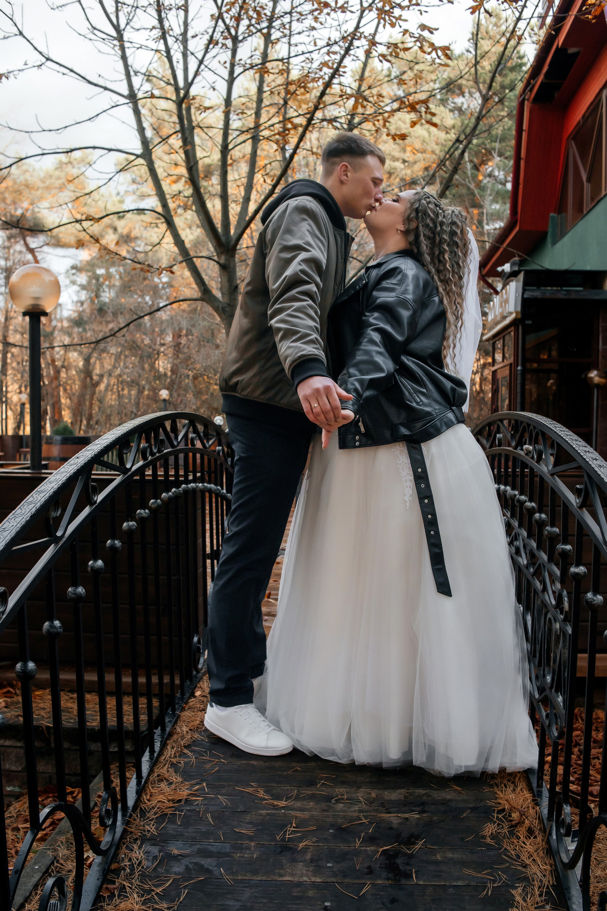 Ноябрьская свадьба в Сормовском ЗАГСе и в фотостудии Акт Первый. Свадебный фотограф и фотограф Love-Store в Нижнем Новгороде Анастасия