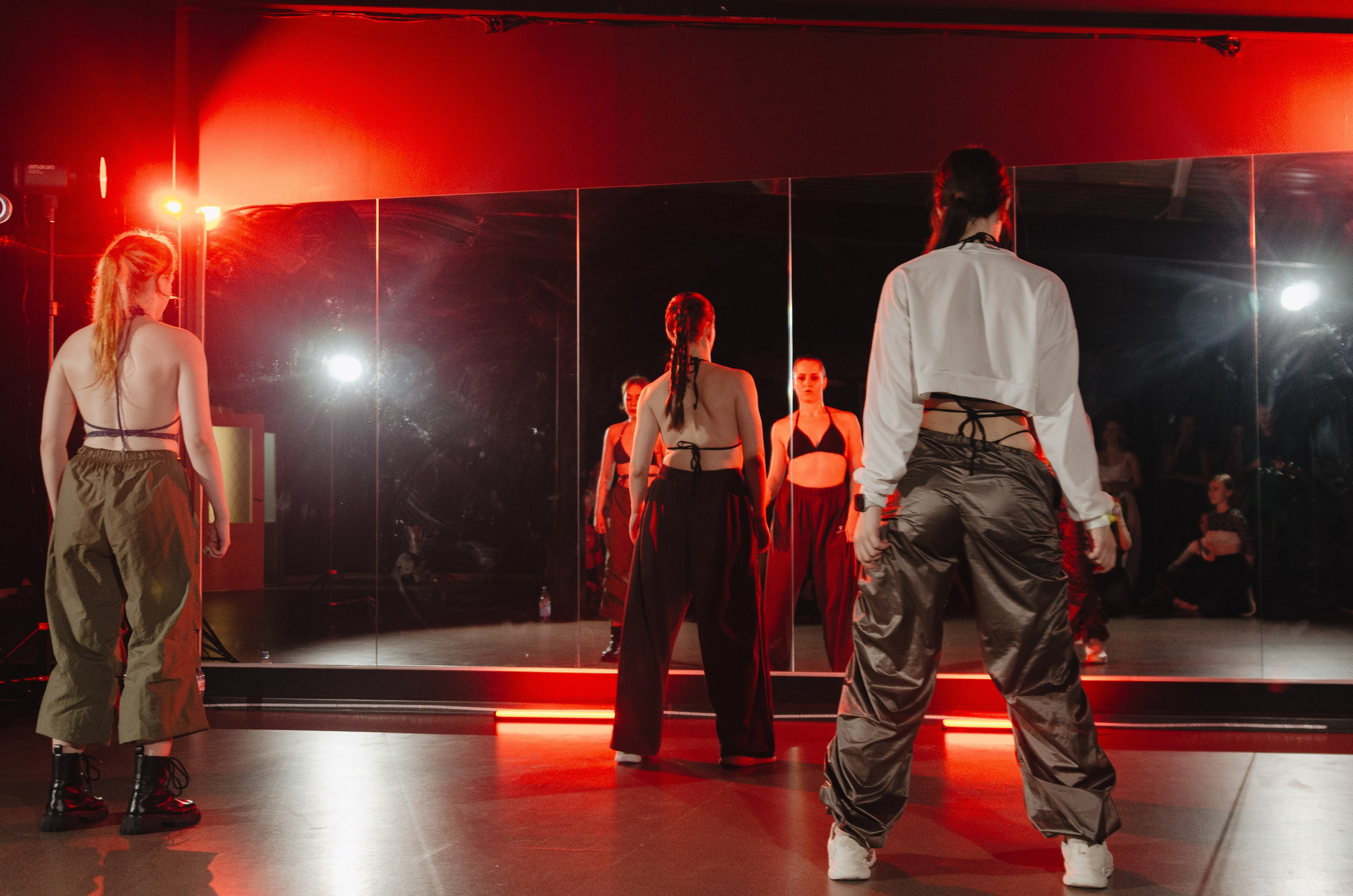 Мастер-классы по High Heels/Girly hip-hop от Оксаны ATTA. Денисова Аля — фотограф для парных съемок и индивидуальных историй в Барнауле