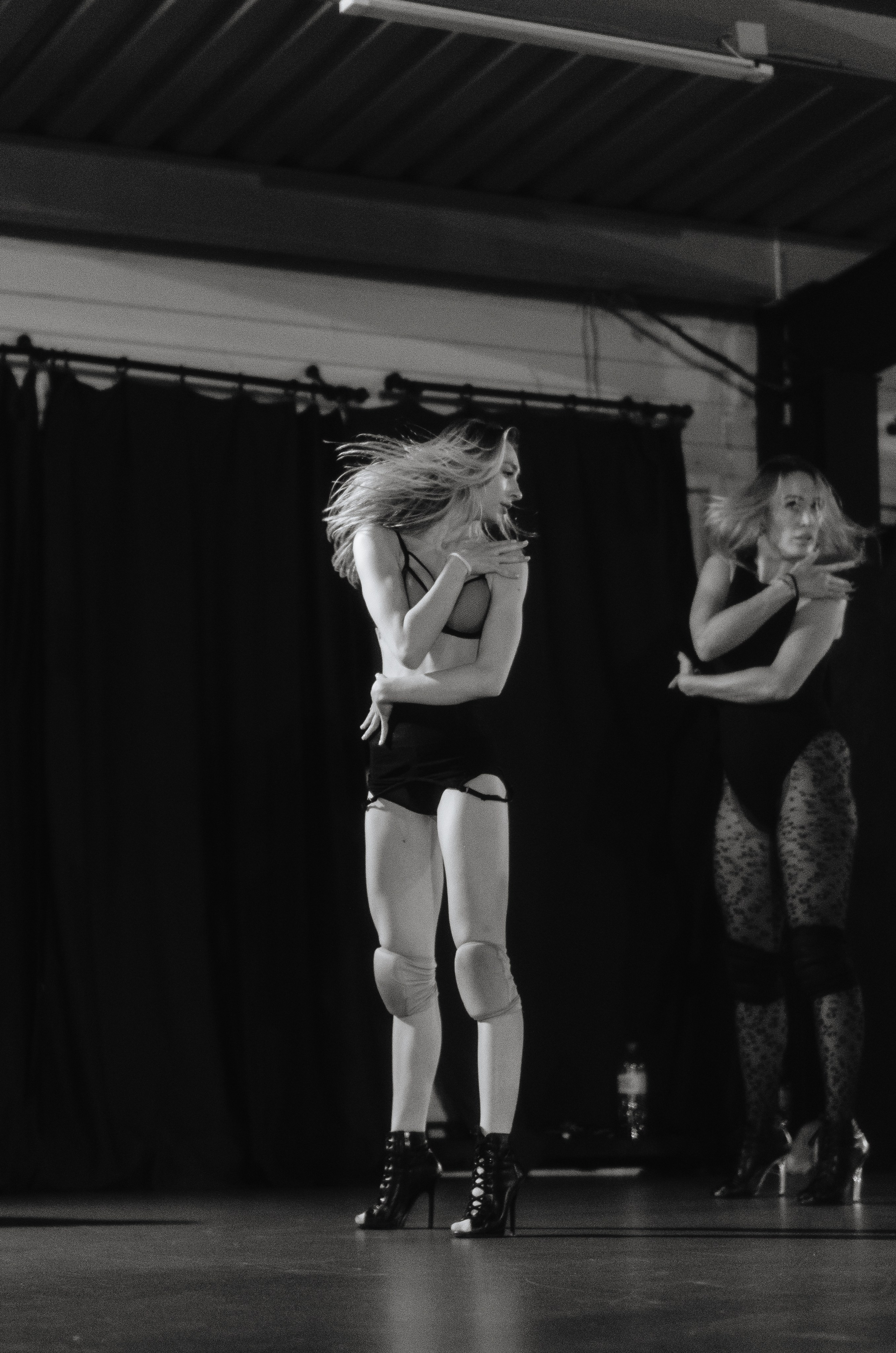 Мастер-классы по High Heels/Girly hip-hop от Оксаны ATTA. Денисова Аля — фотограф для парных съемок и индивидуальных историй в Барнауле